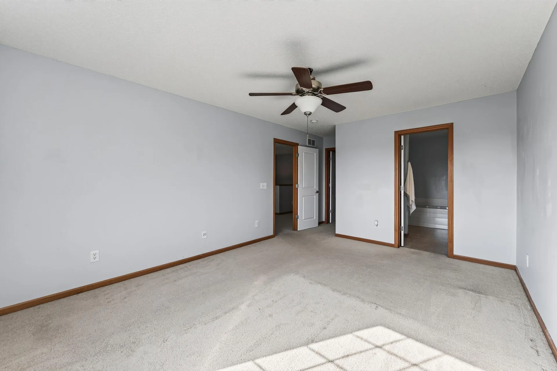 Photo 15 of 7726 Lachman Ne Avenue
