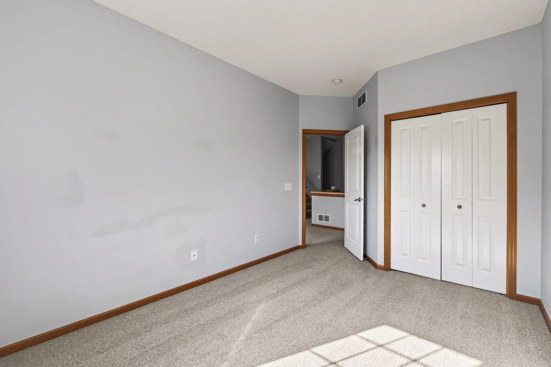 Photo 11 of 7726 Lachman Ne Avenue