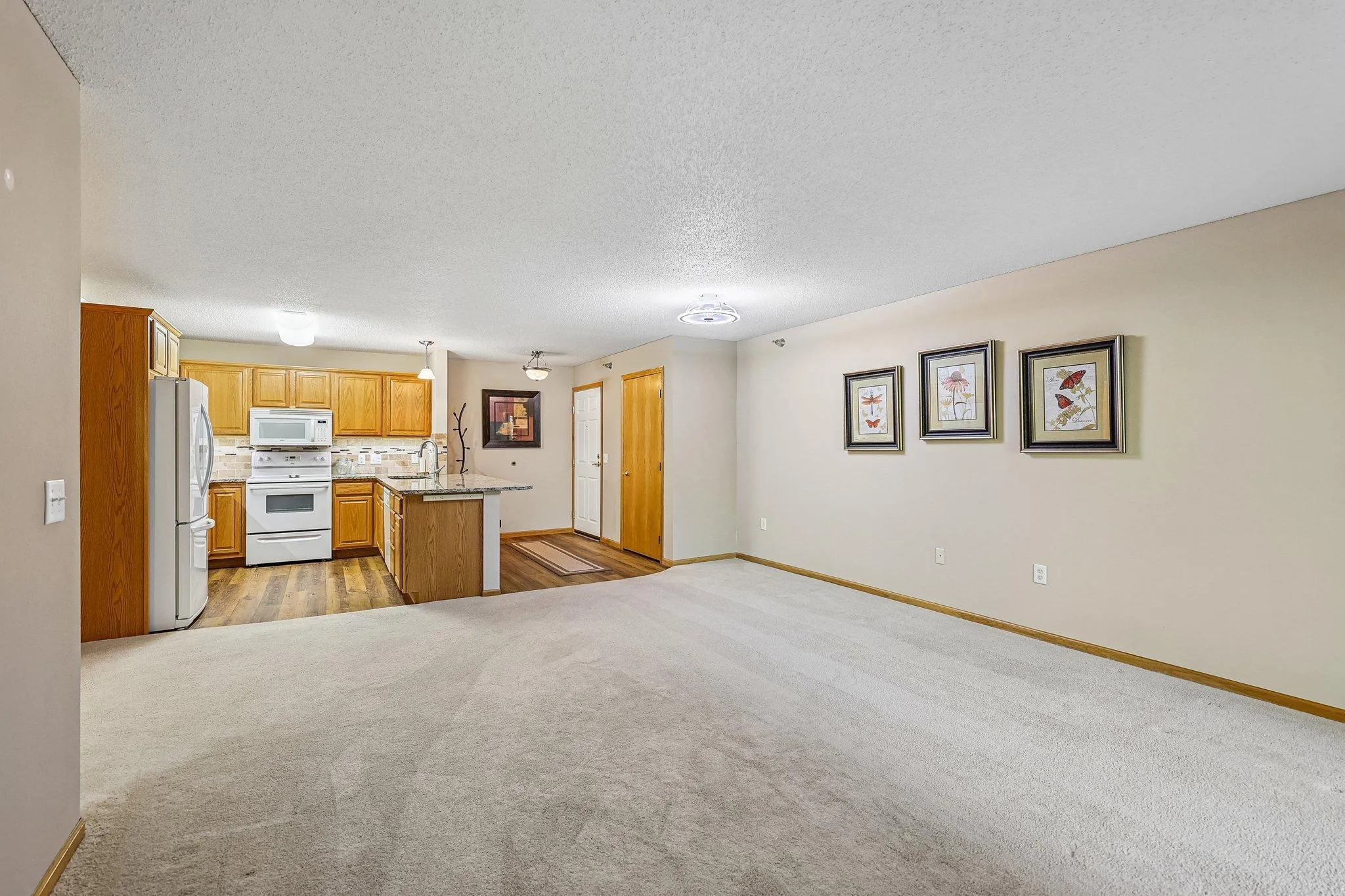 Photo 11 of 15550 Linnet Nw Street Unit 1-210
