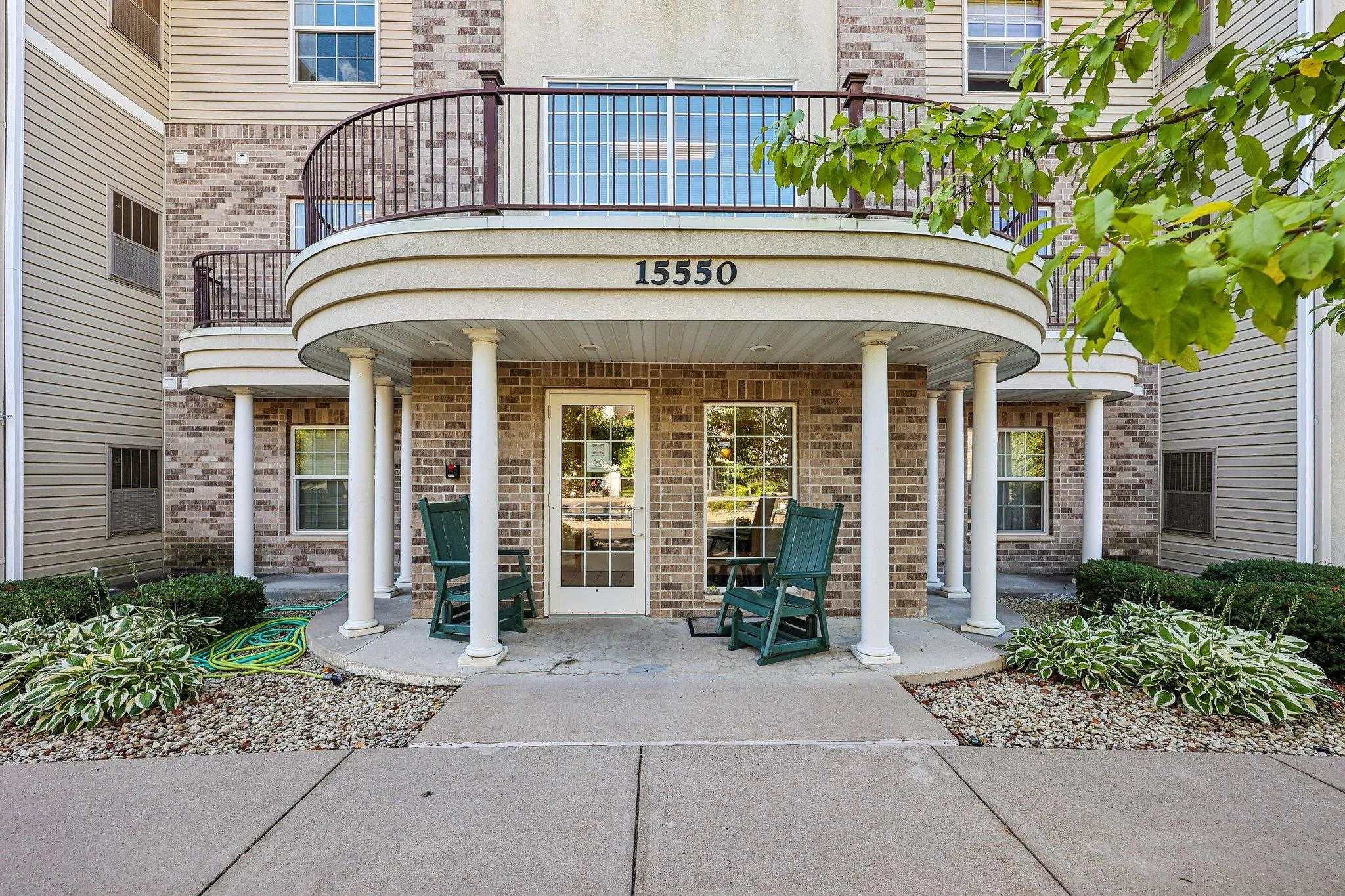 Photo 5 of 15550 Linnet Nw Street Unit 1-210
