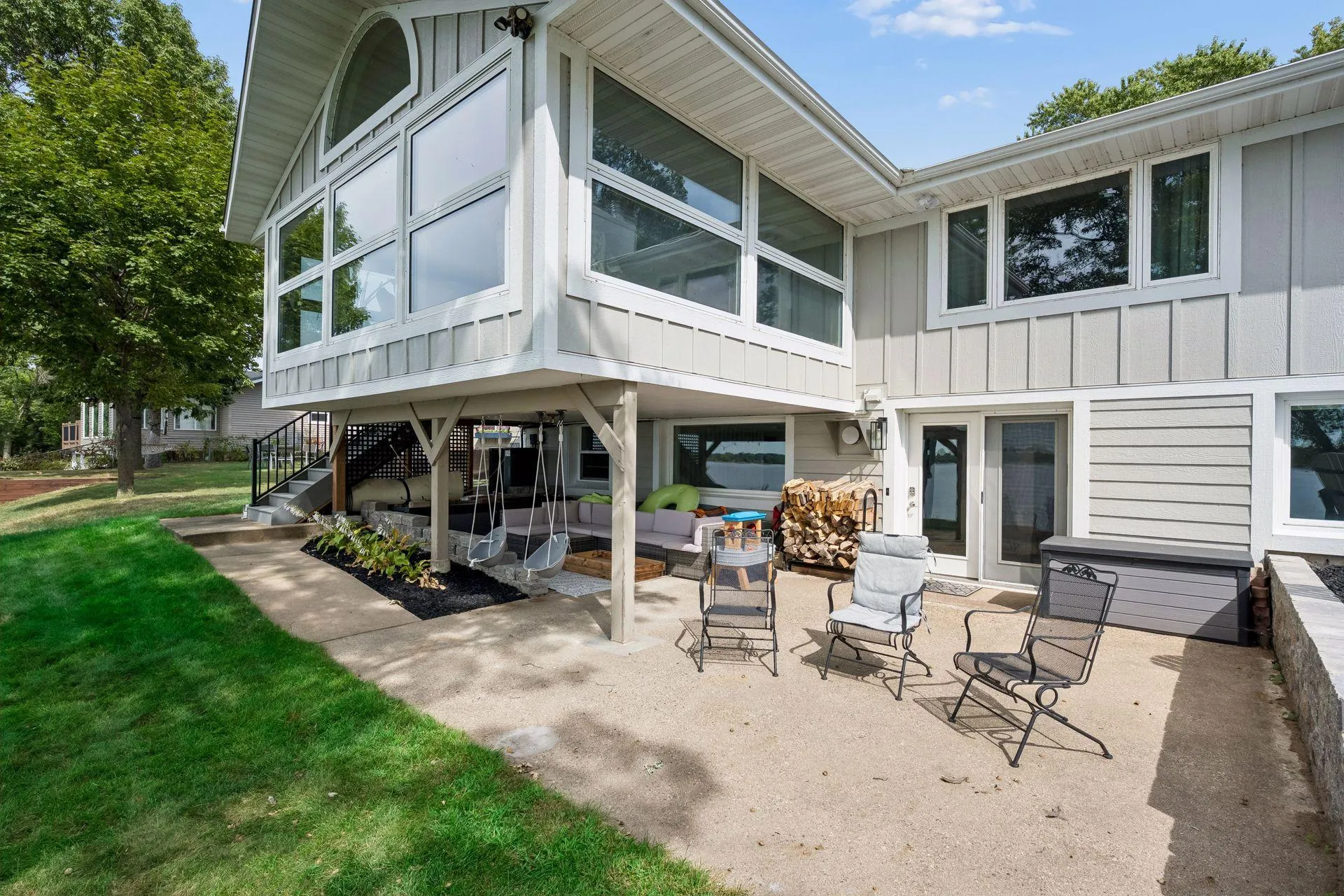 Photo 61 of 421 Shoreacres Drive