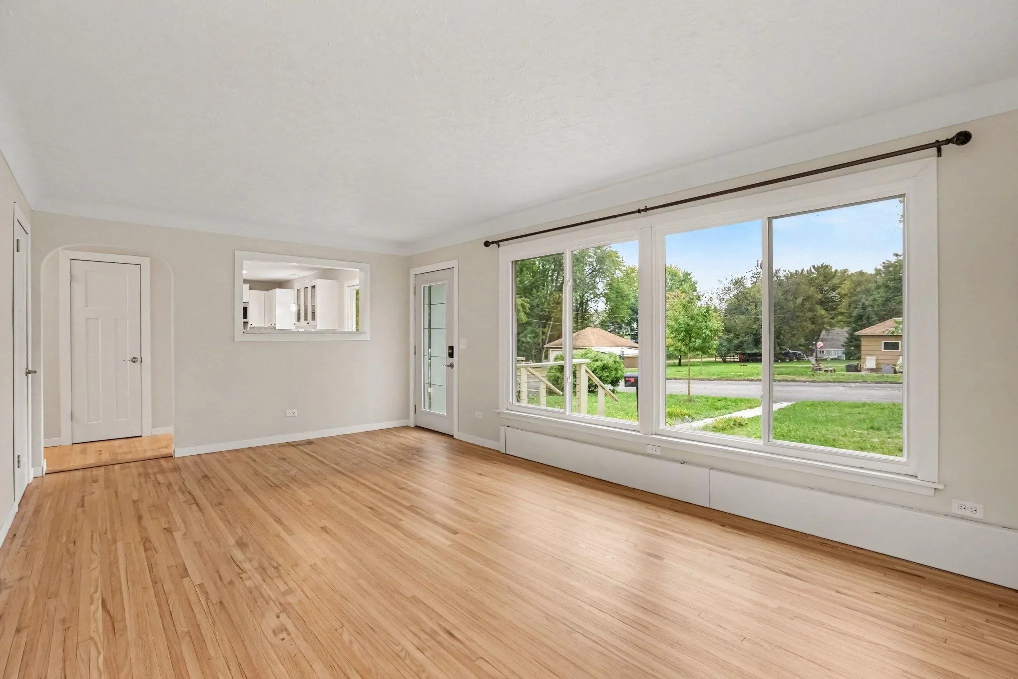 Photo 8 of 340 3rd S Avenue
