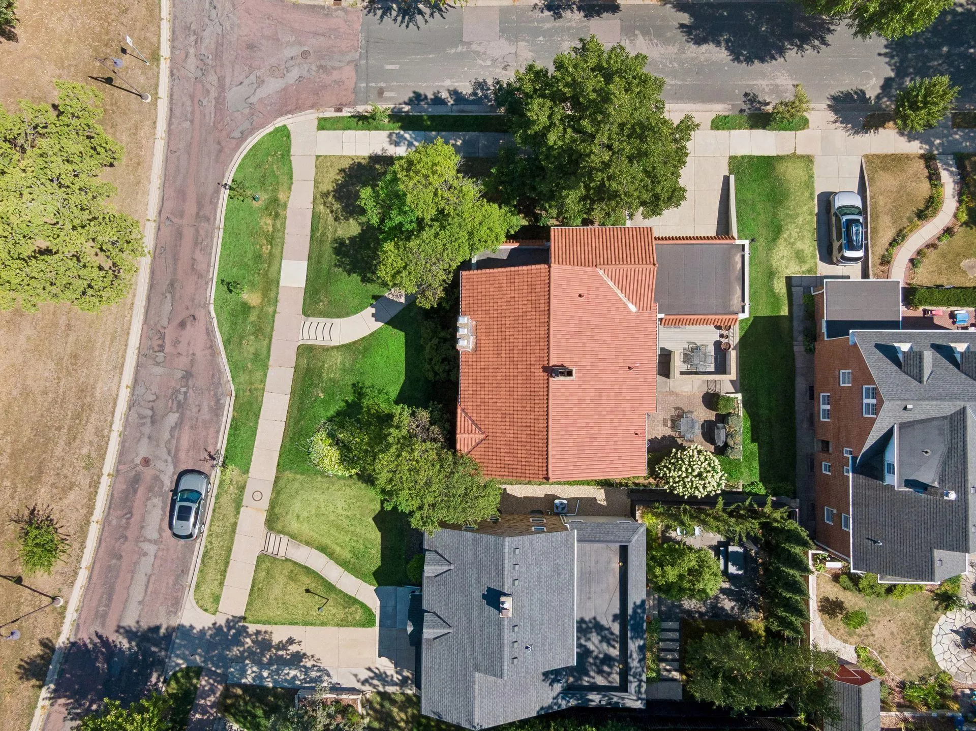 Photo 60 of 401 W Minnehaha Parkway