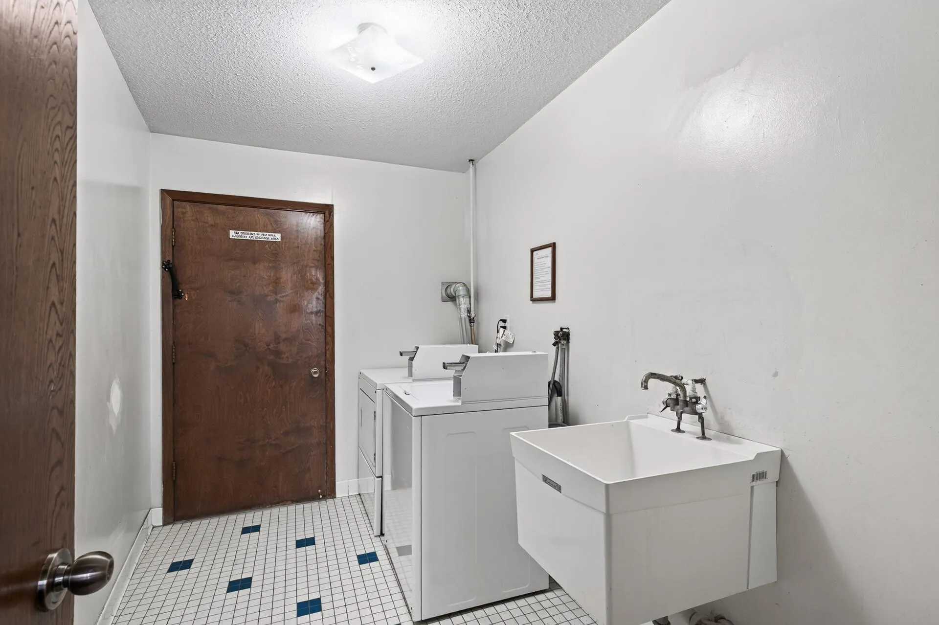 Photo 27 of 810 6th S Street Unit 1