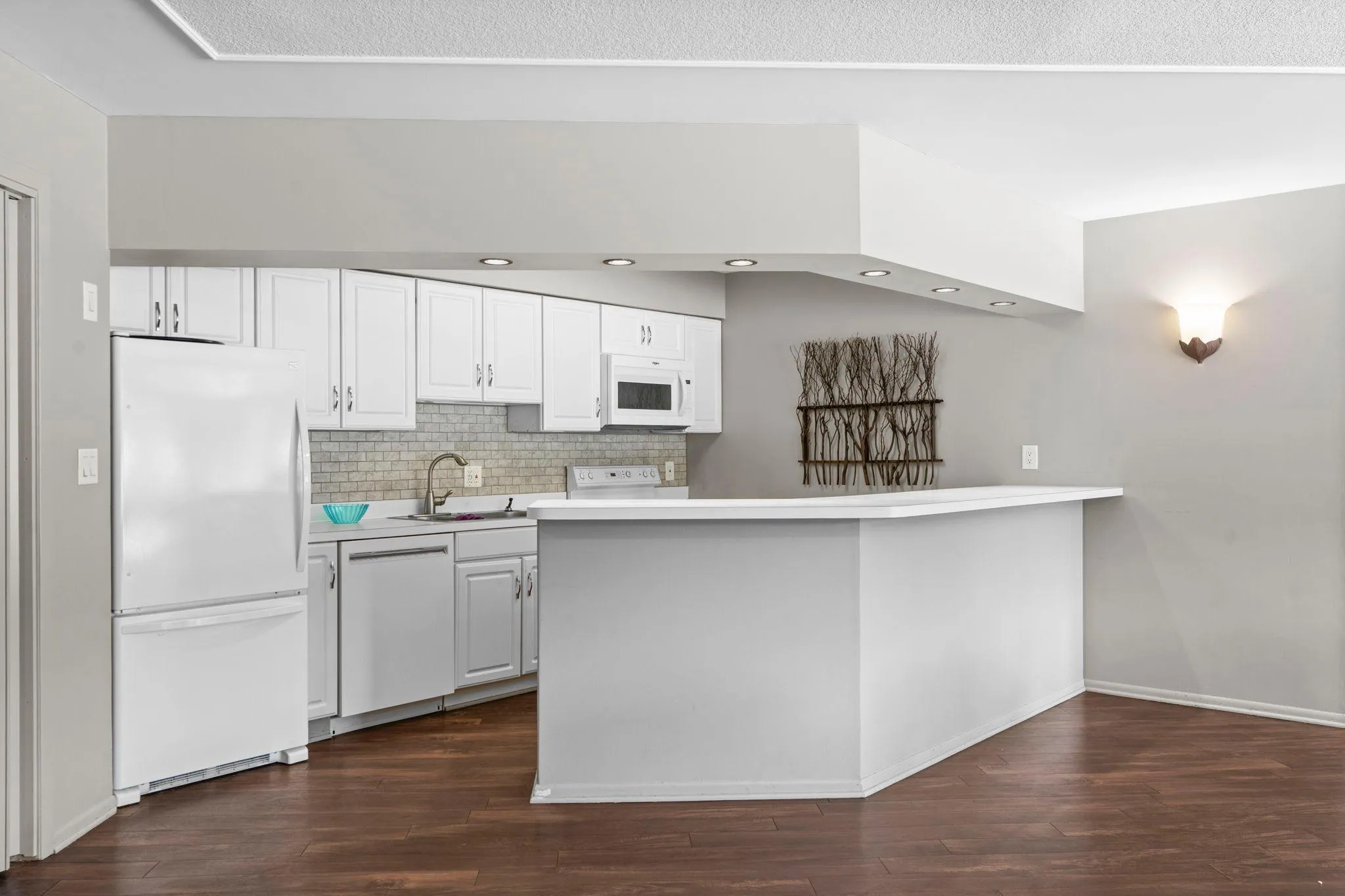 Photo 62 of 10411 Cedar Lake Road Unit 213