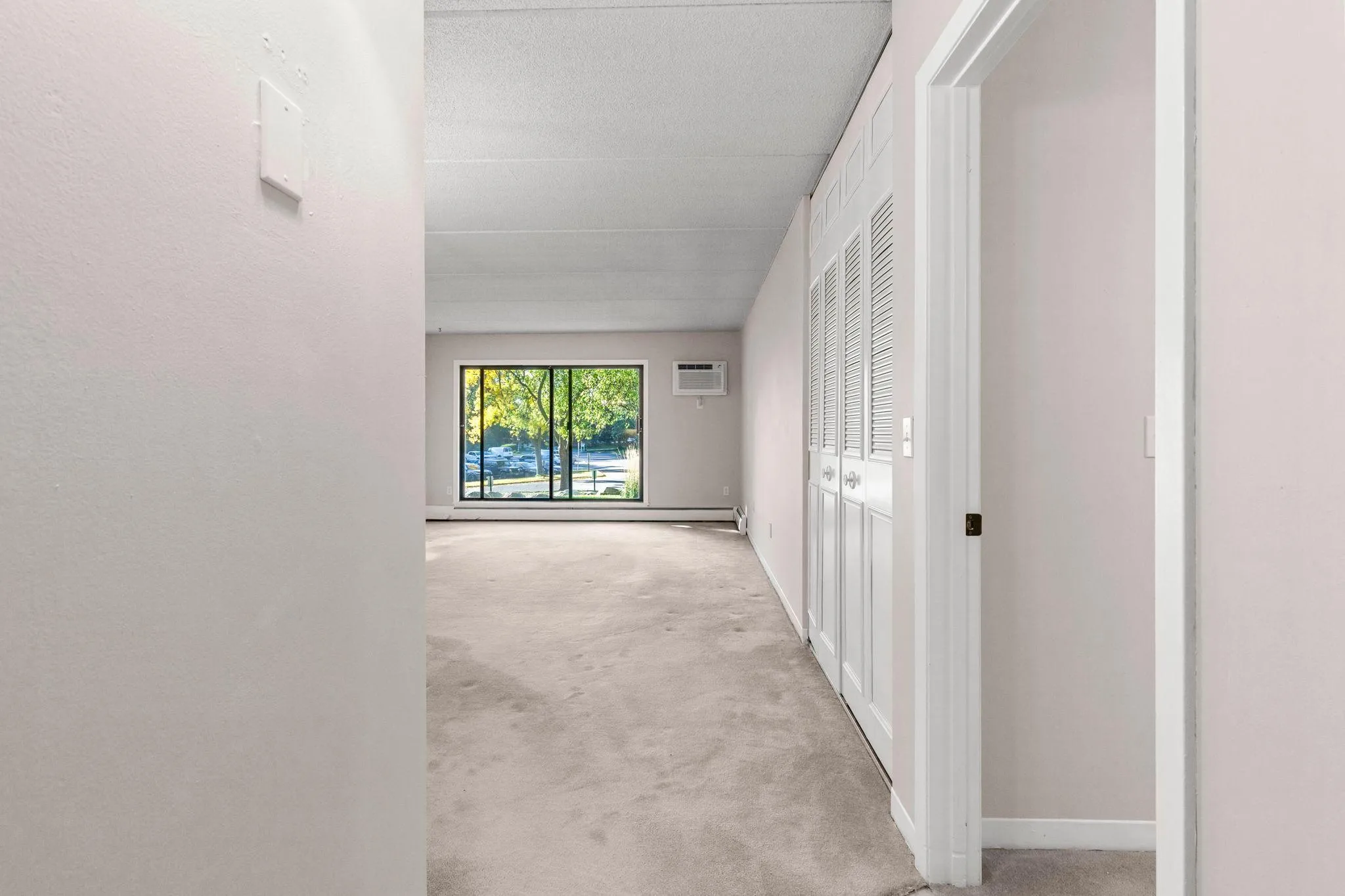 Photo 13 of 10411 Cedar Lake Road Unit 213