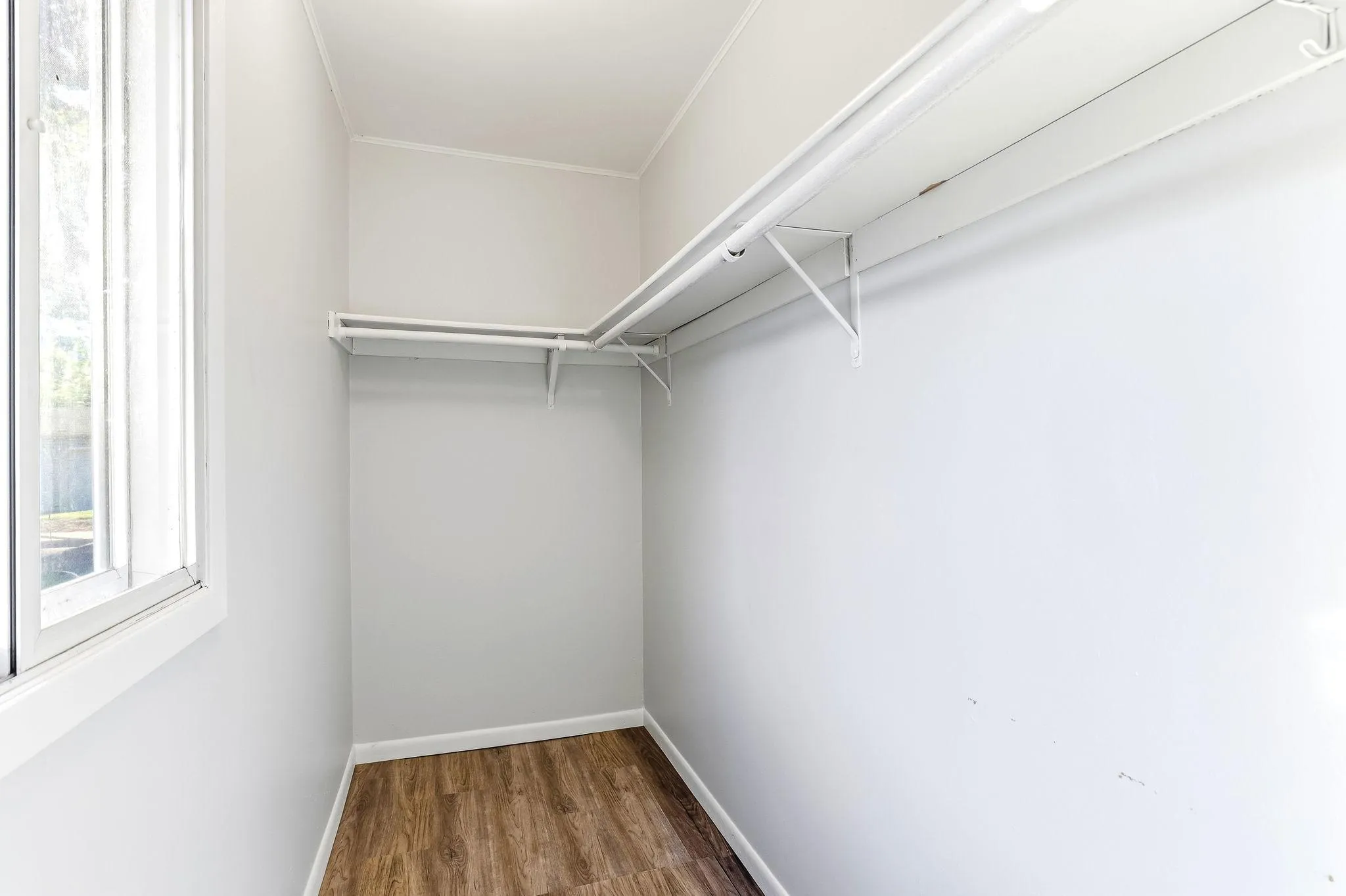 Photo 18 of 2310 Benson Avenue Unit H