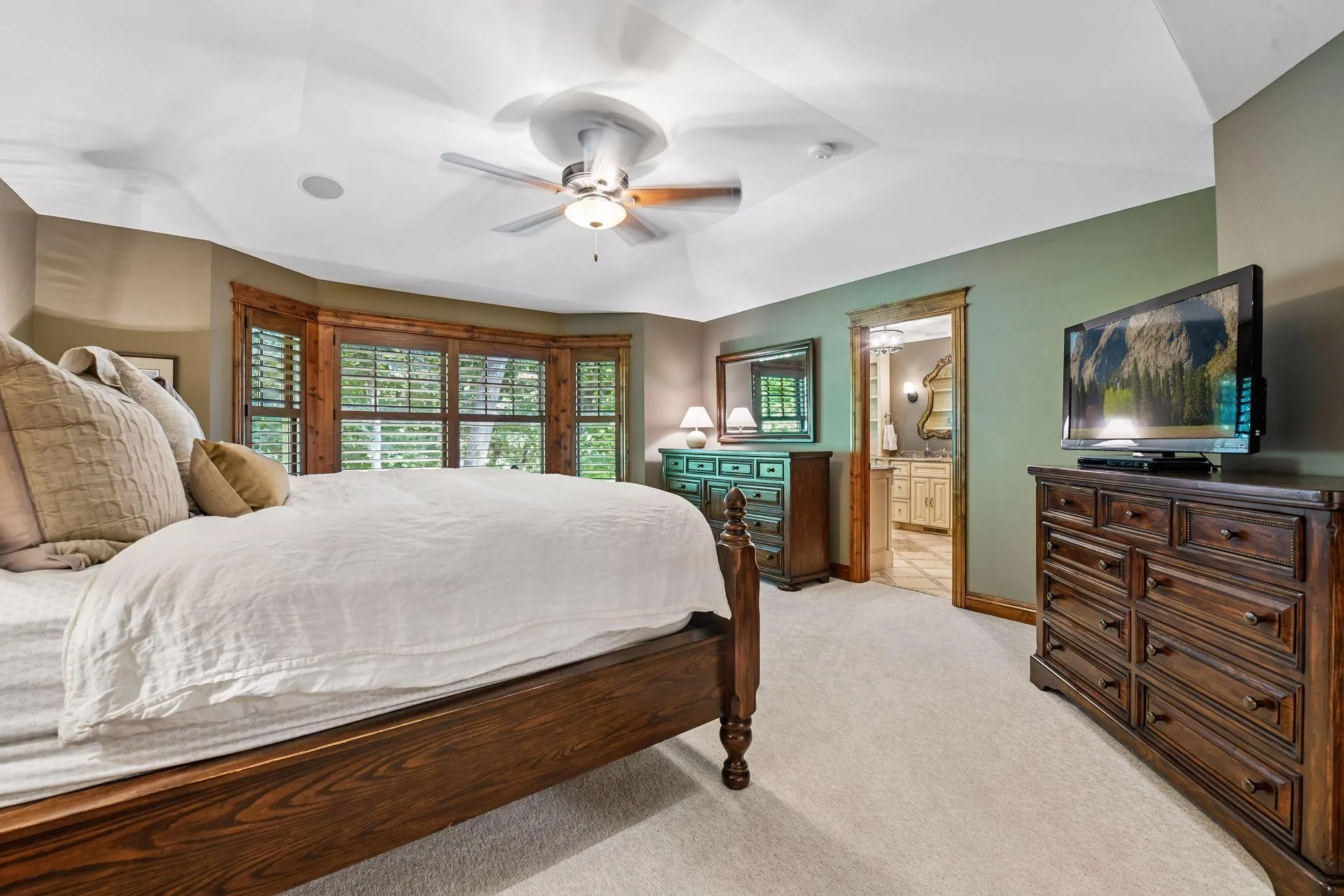 Photo 33 of 20650 Parkview Lane