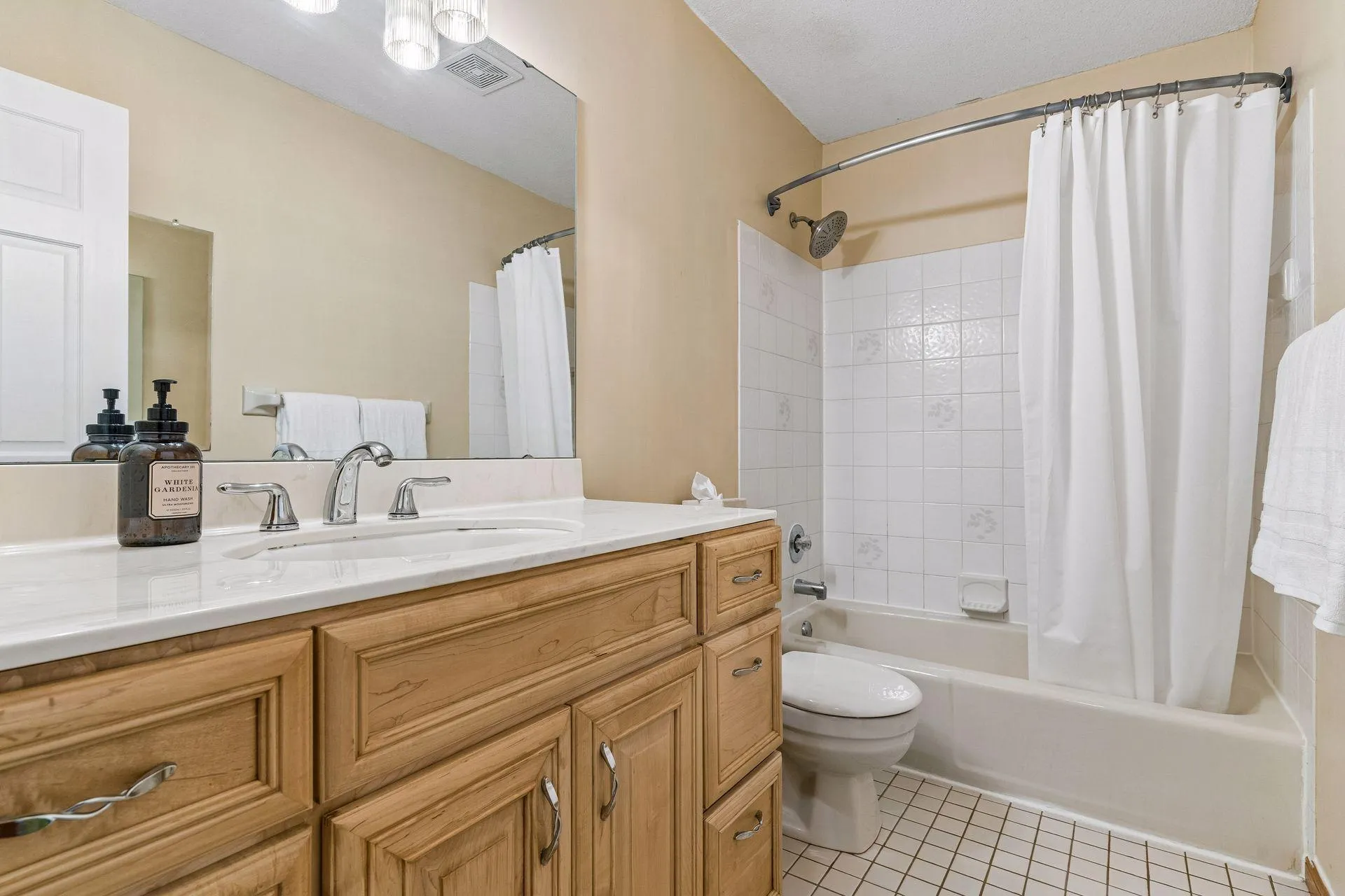 Photo 22 of 1836 Prior N Avenue