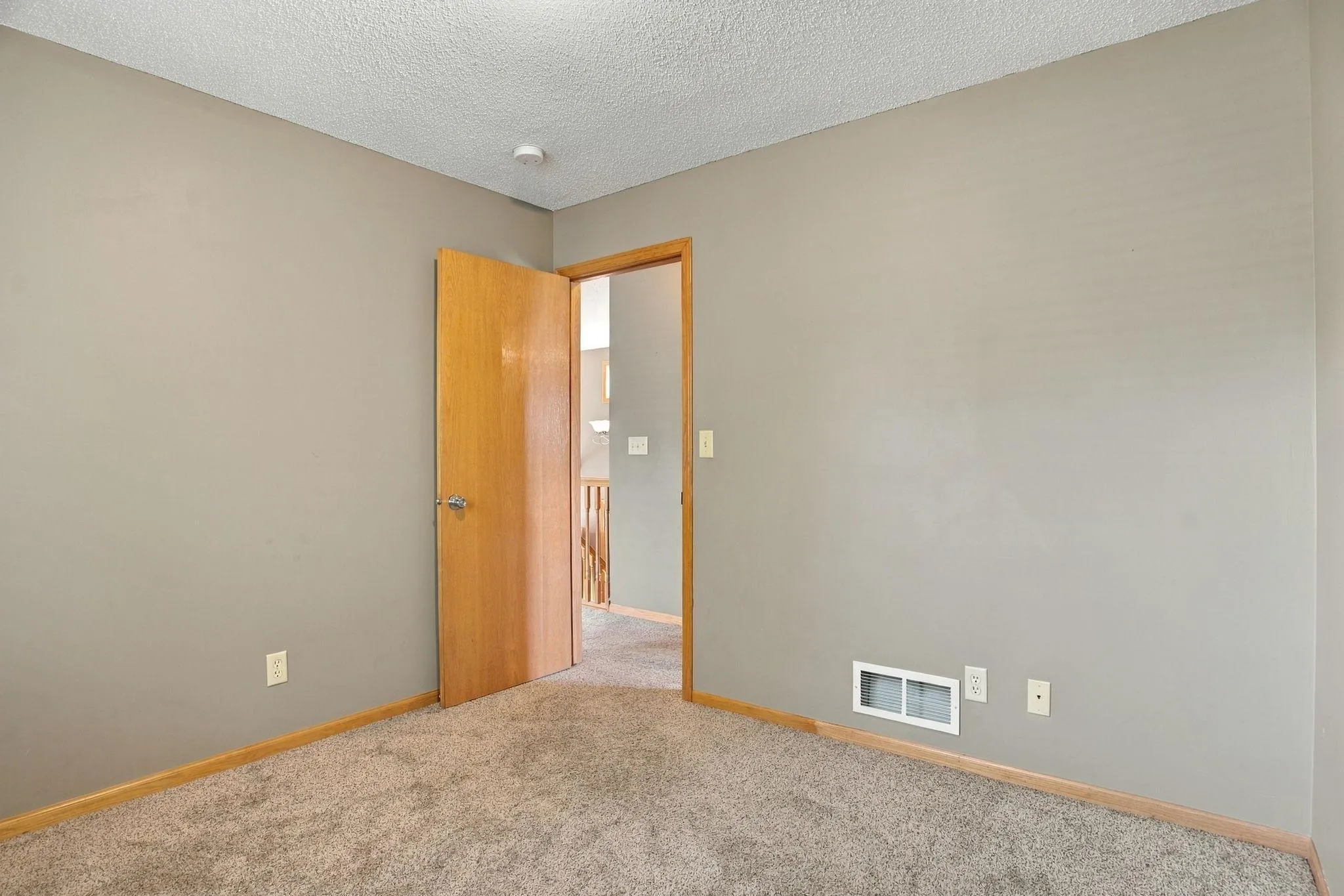 Photo 19 of 506 Birch Sw Street