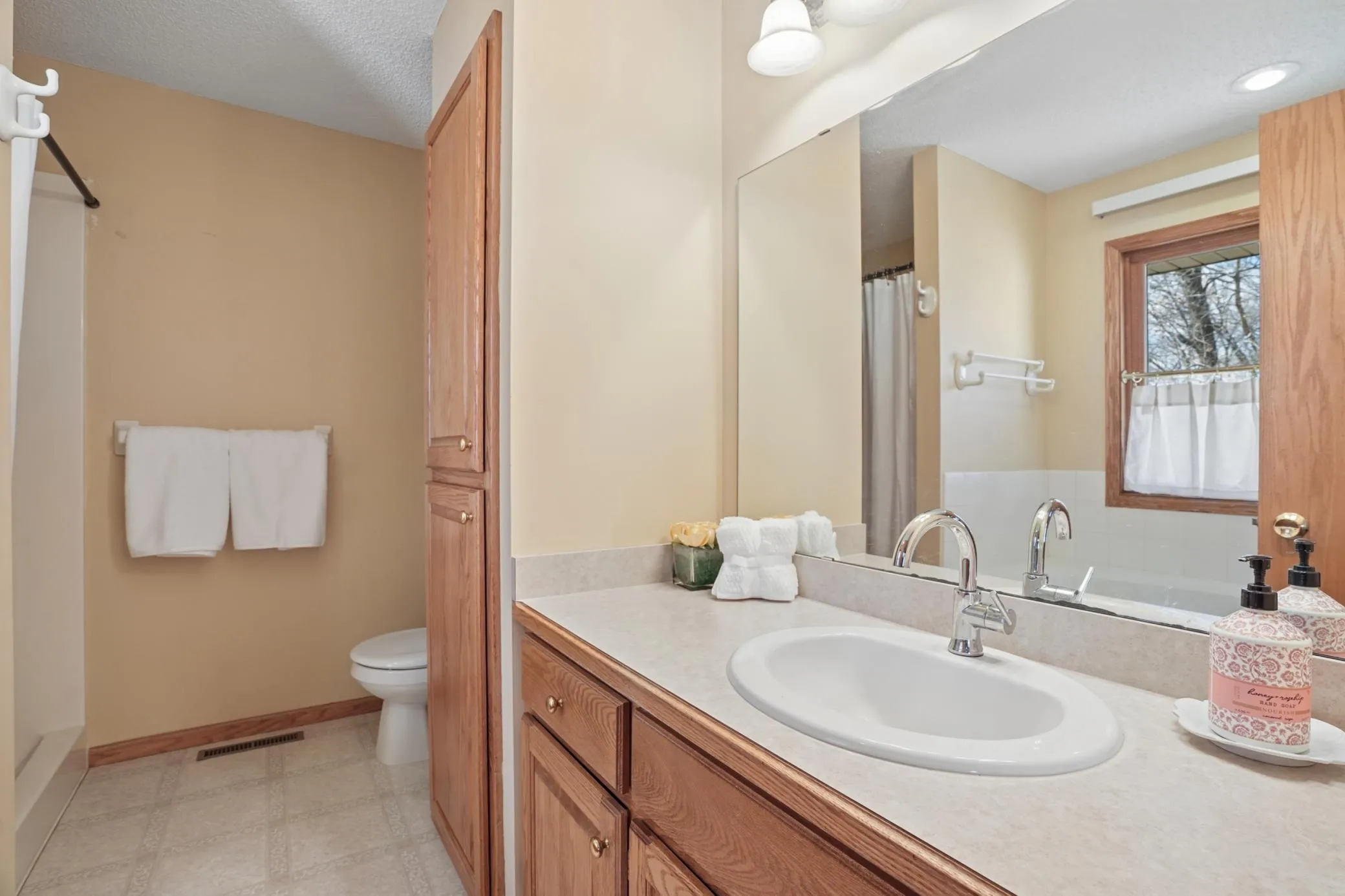 Photo 19 of 6102 Wildwood Way