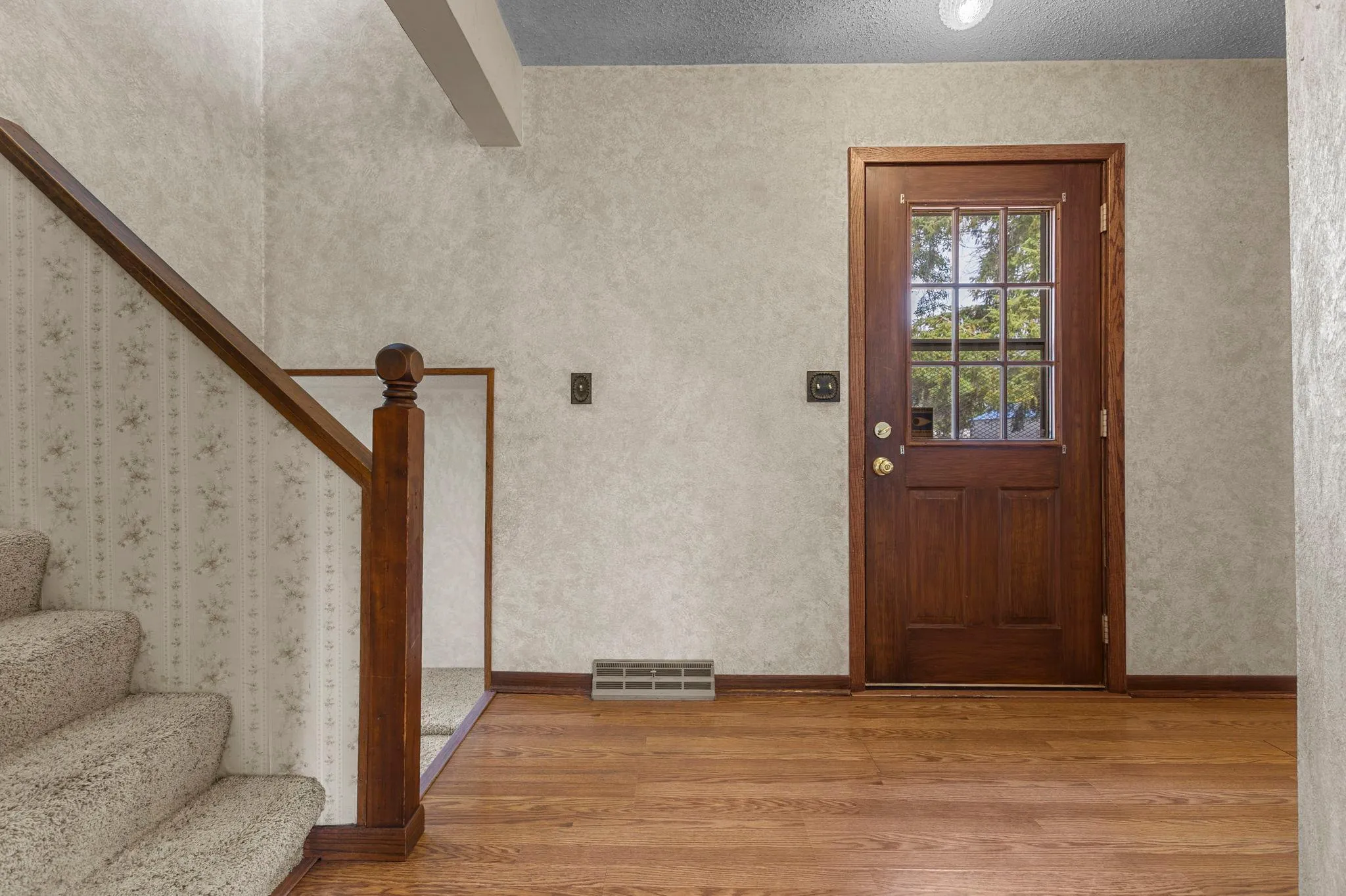 Photo 5 of 100 Heritage Nw Boulevard