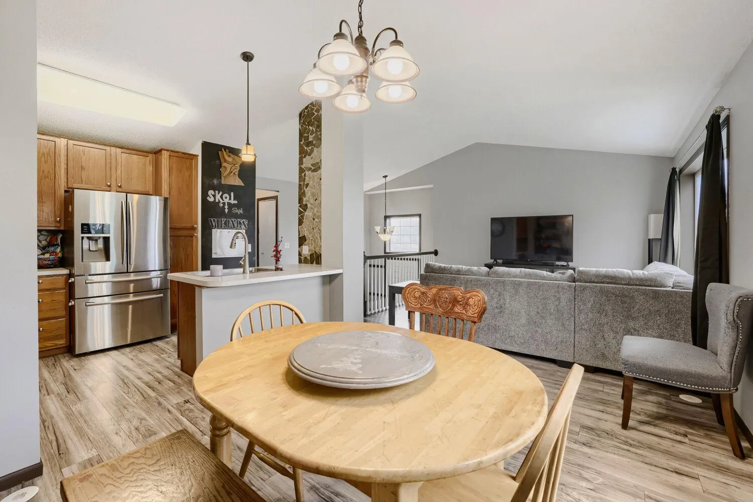Photo 12 of 15663 Finch Avenue