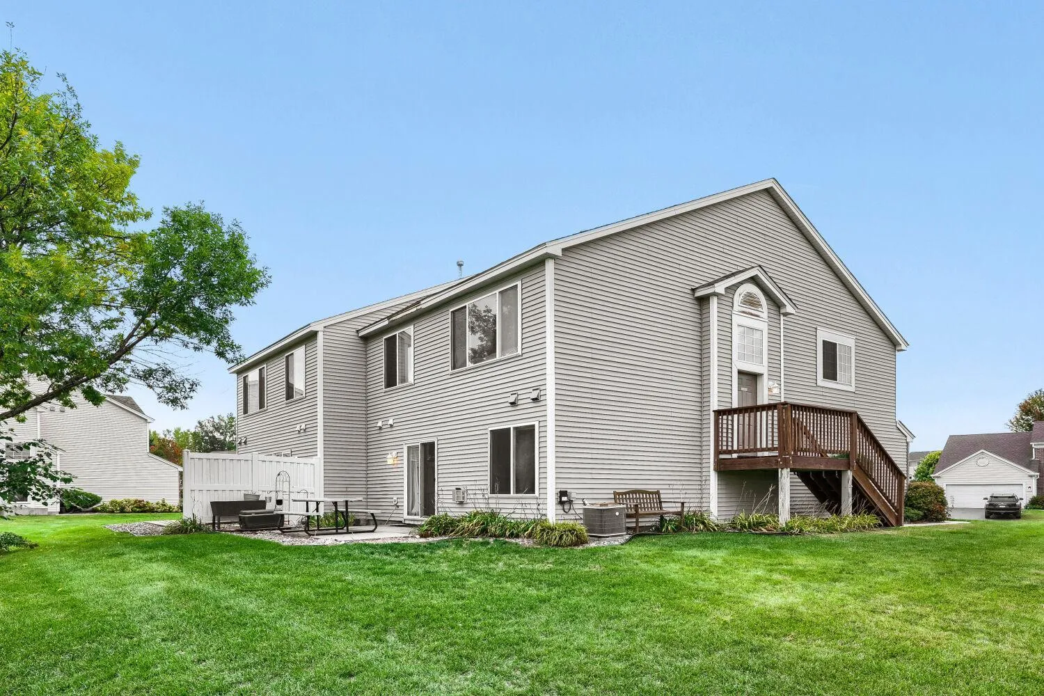 Photo 25 of 15663 Finch Avenue