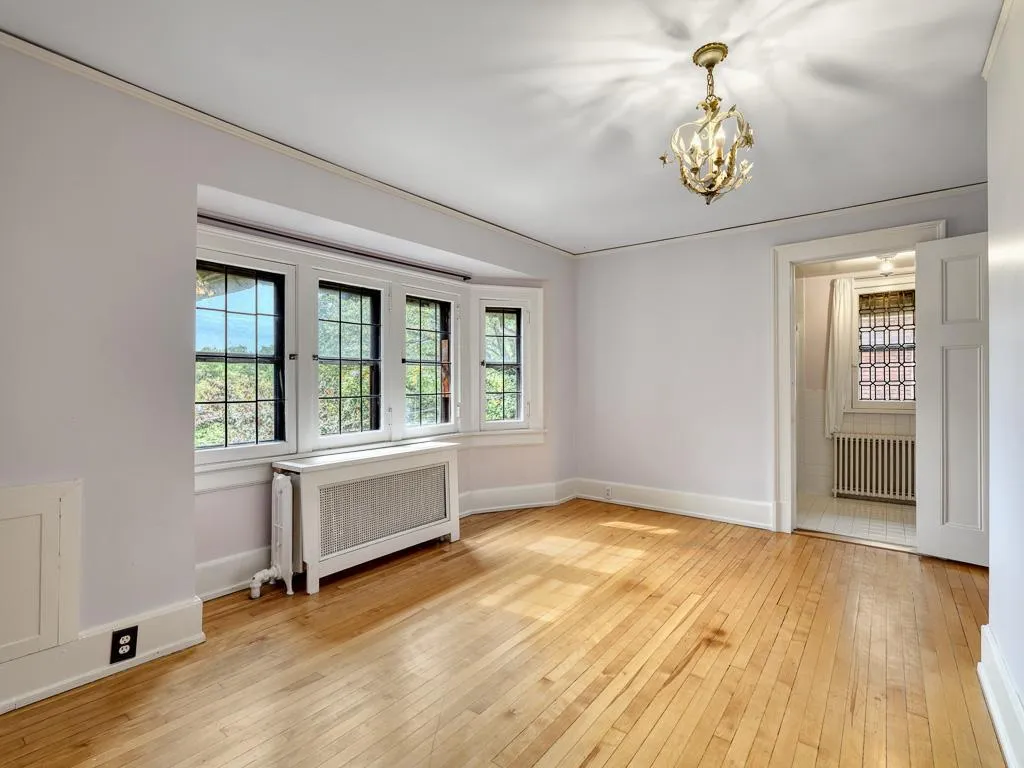 Photo 43 of 754 Linwood Avenue
