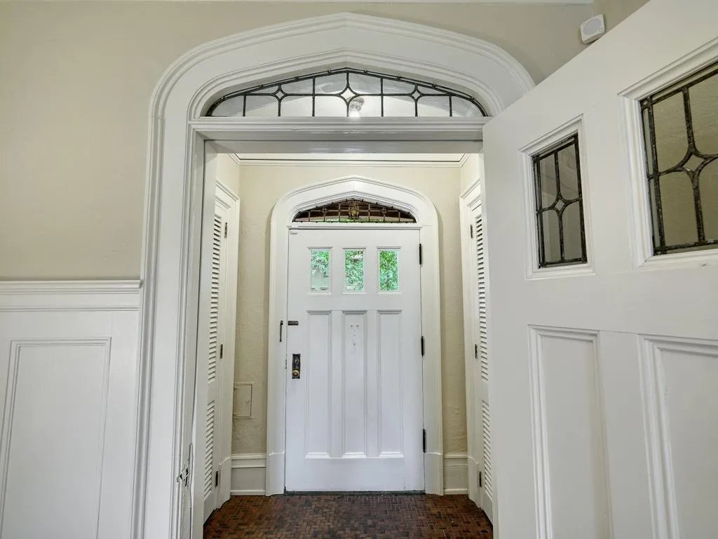 Photo 32 of 754 Linwood Avenue