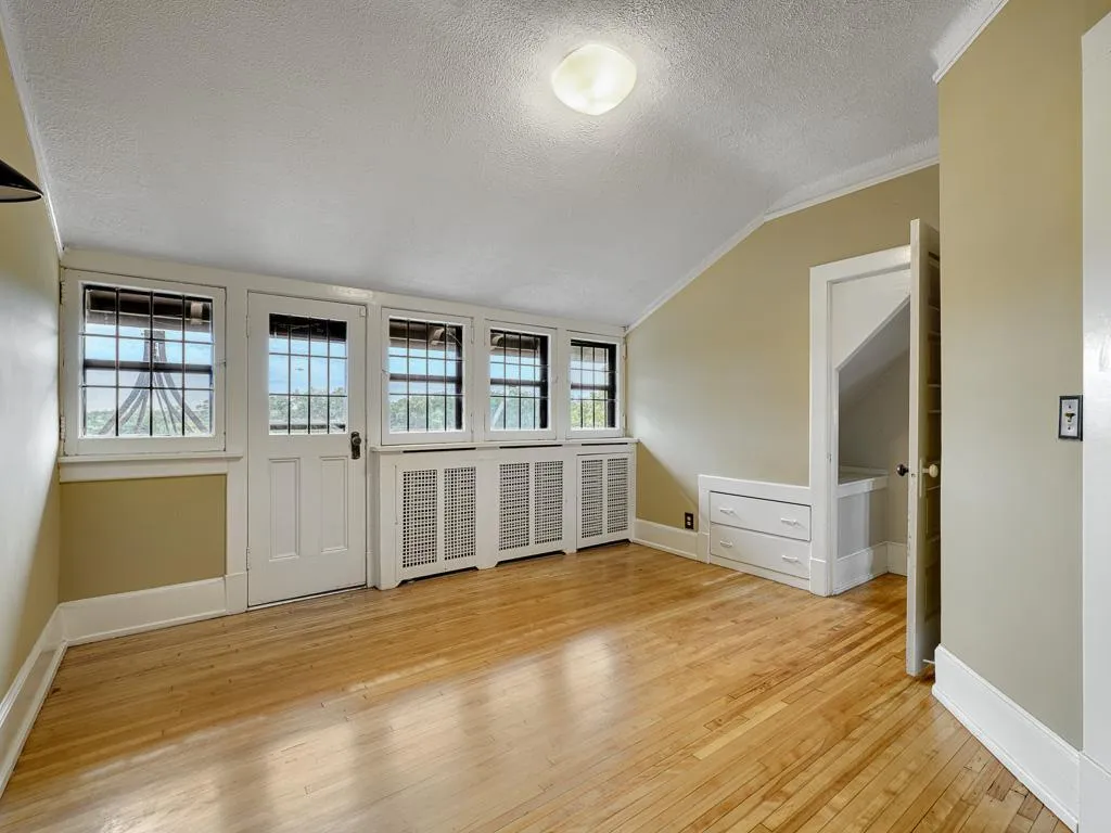 Photo 41 of 754 Linwood Avenue
