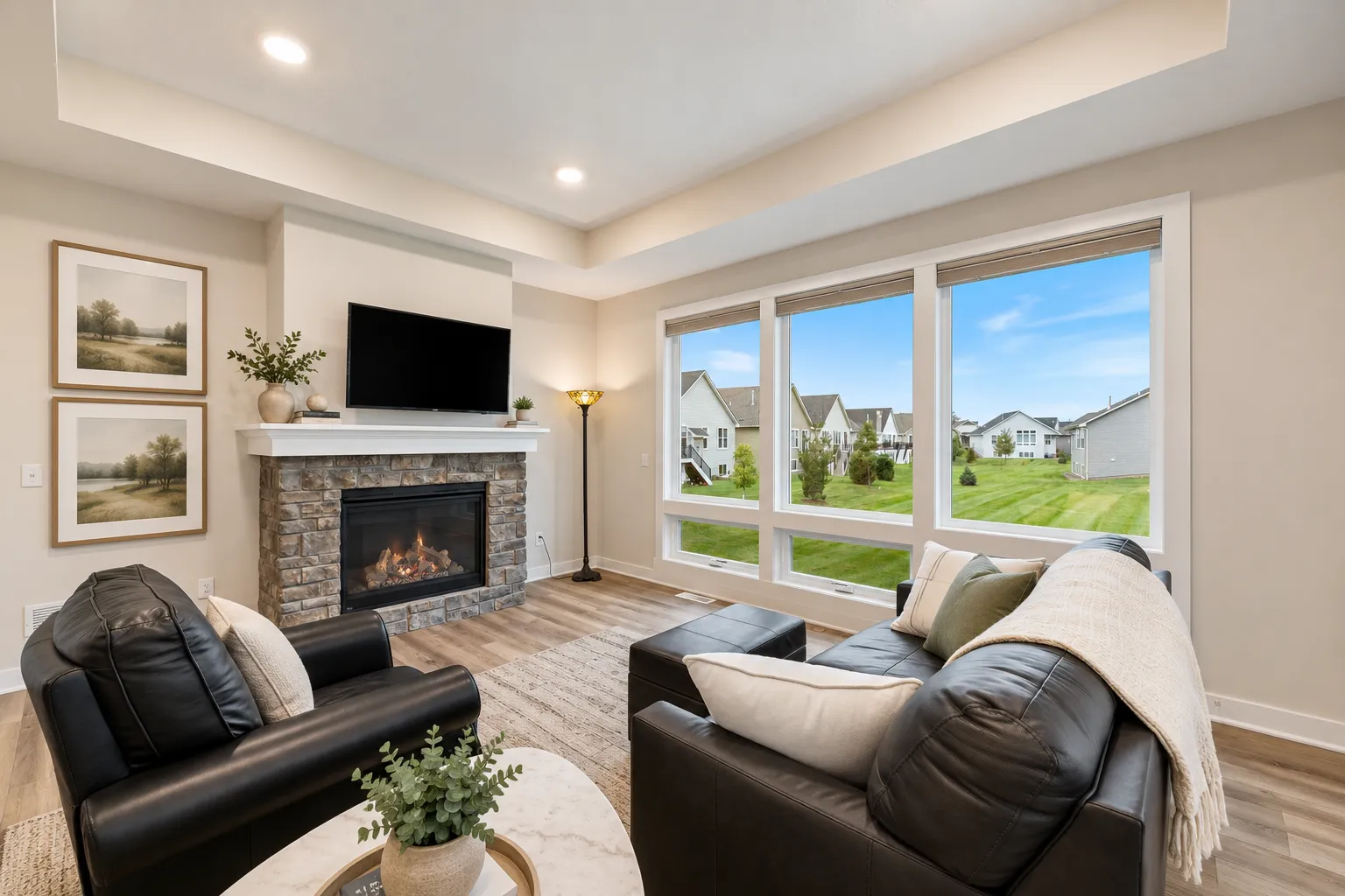 Photo 2 of 4873 127th Ne Circle