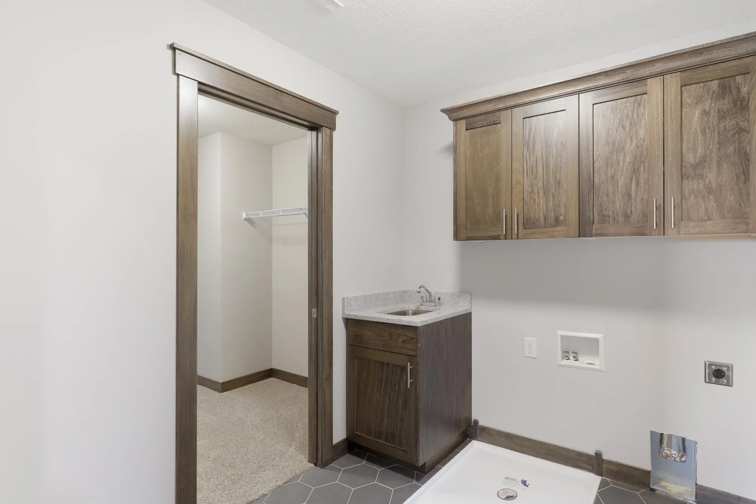 Photo 32 of 10507 6th Street Ne
