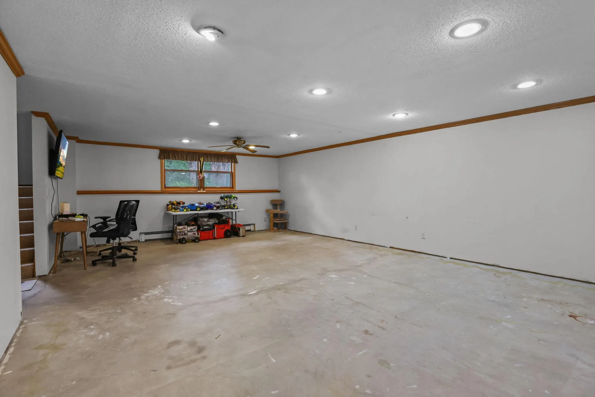 Photo 21 of 21609 Ahlstrom Avenue