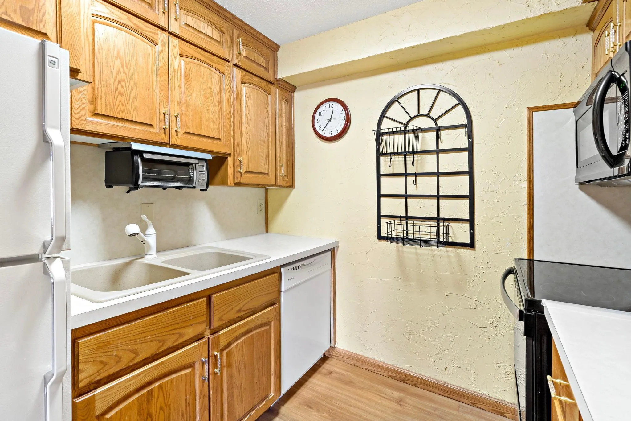 Photo 21 of 5410 Three Points Boulevard Unit 411