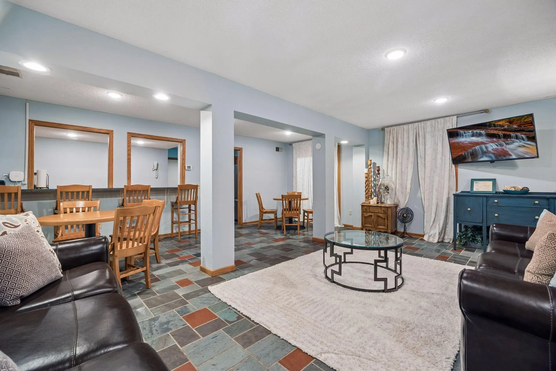 Photo 26 of 2400 Interlachen Road Unit 119