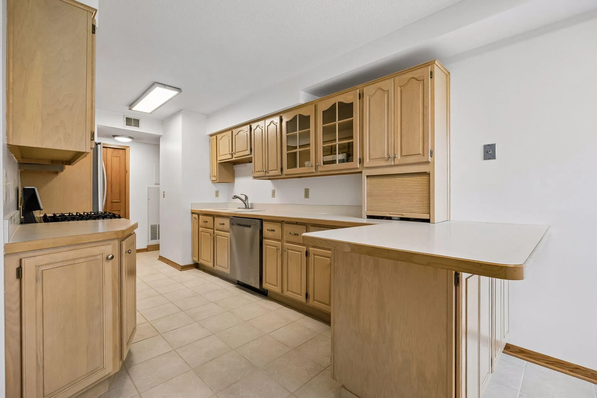 Photo 14 of 2400 Interlachen Road Unit 119
