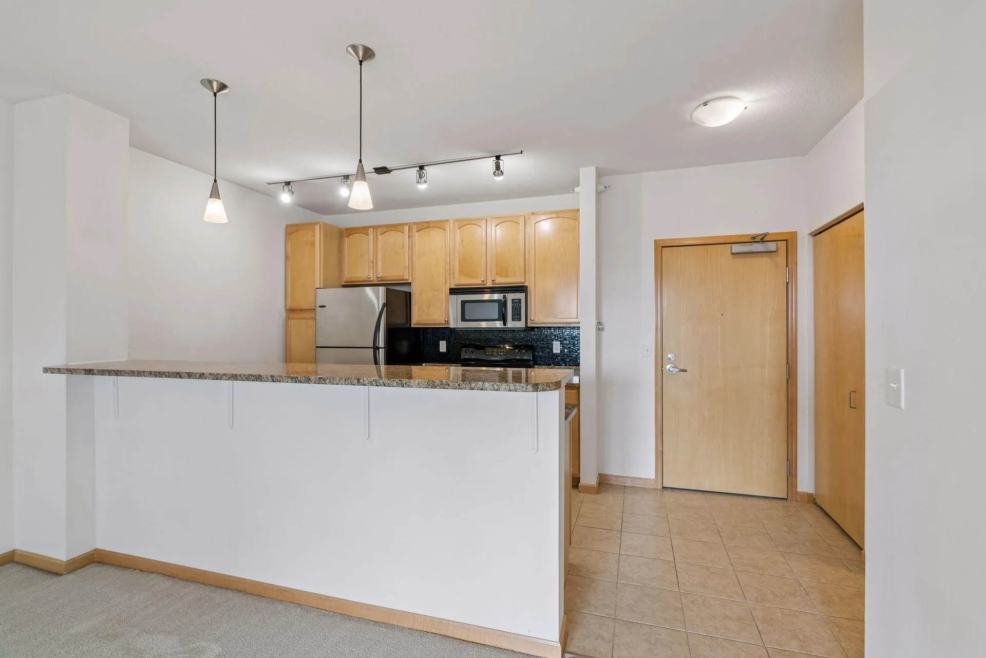 Photo 8 of 7600 Lyndale S Avenue Unit 204
