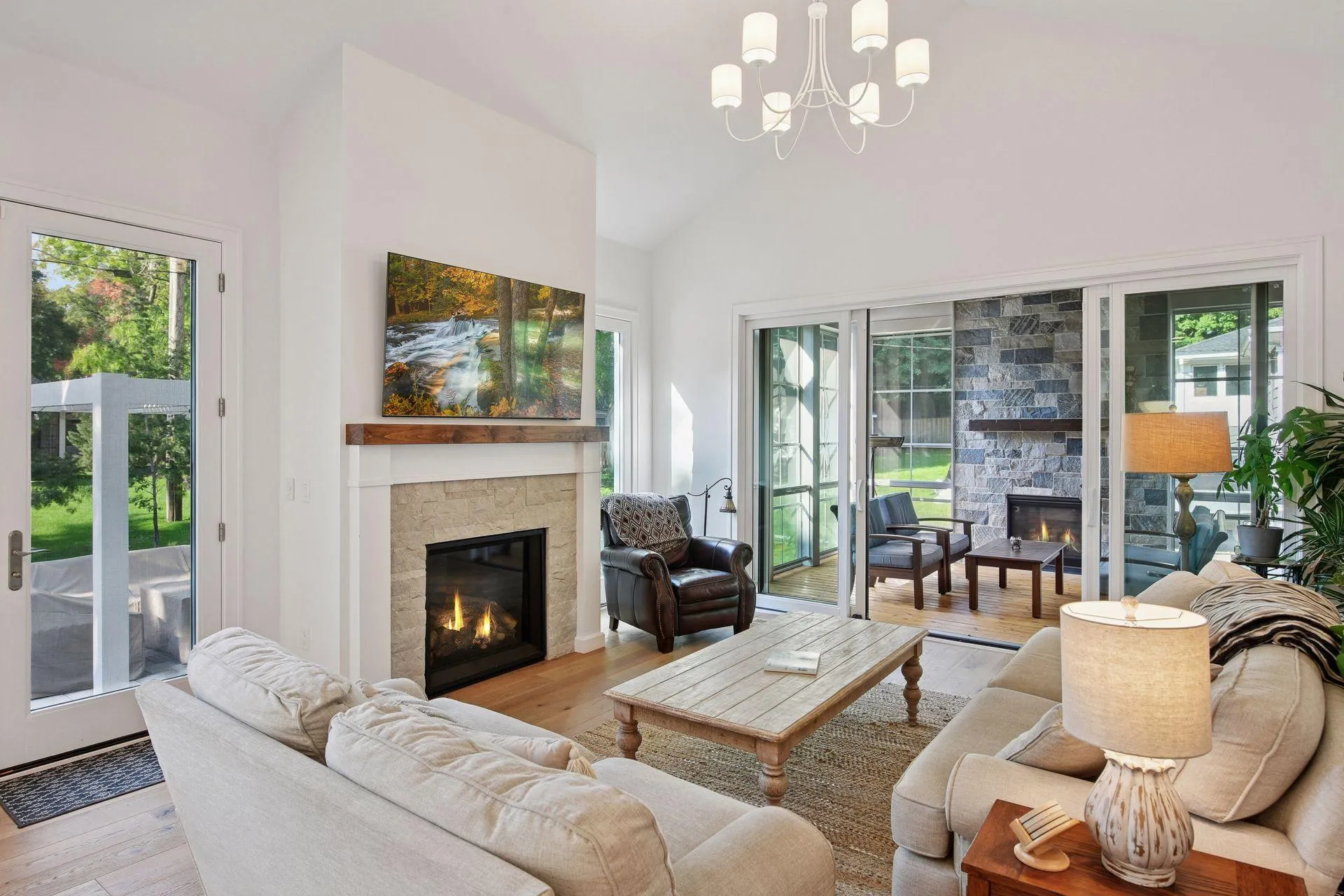 Photo 14 of 20565 Linden Road