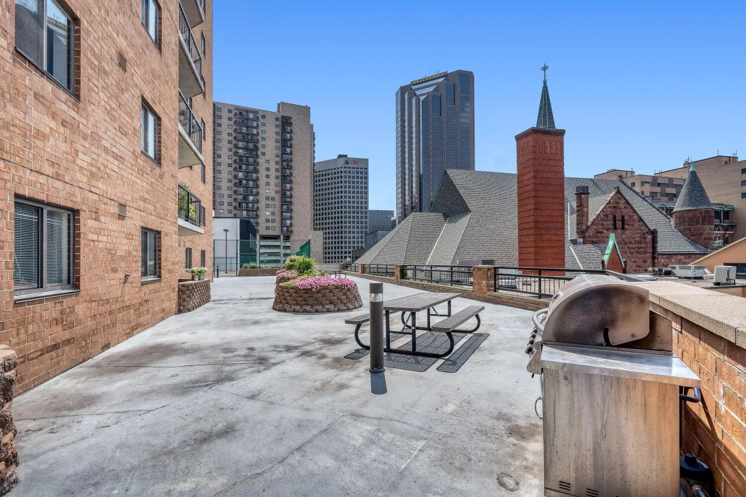 Photo 13 of 78 10th E Street Unit 702