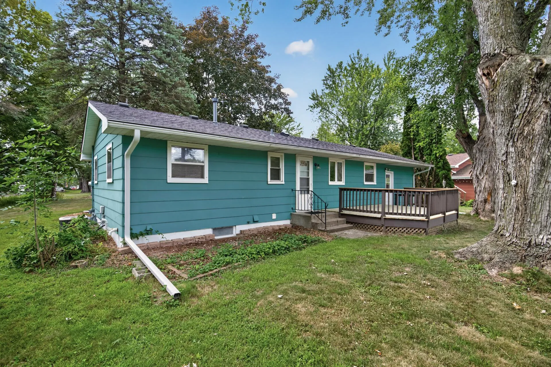 Photo 23 of 13282 Andrews Avenue