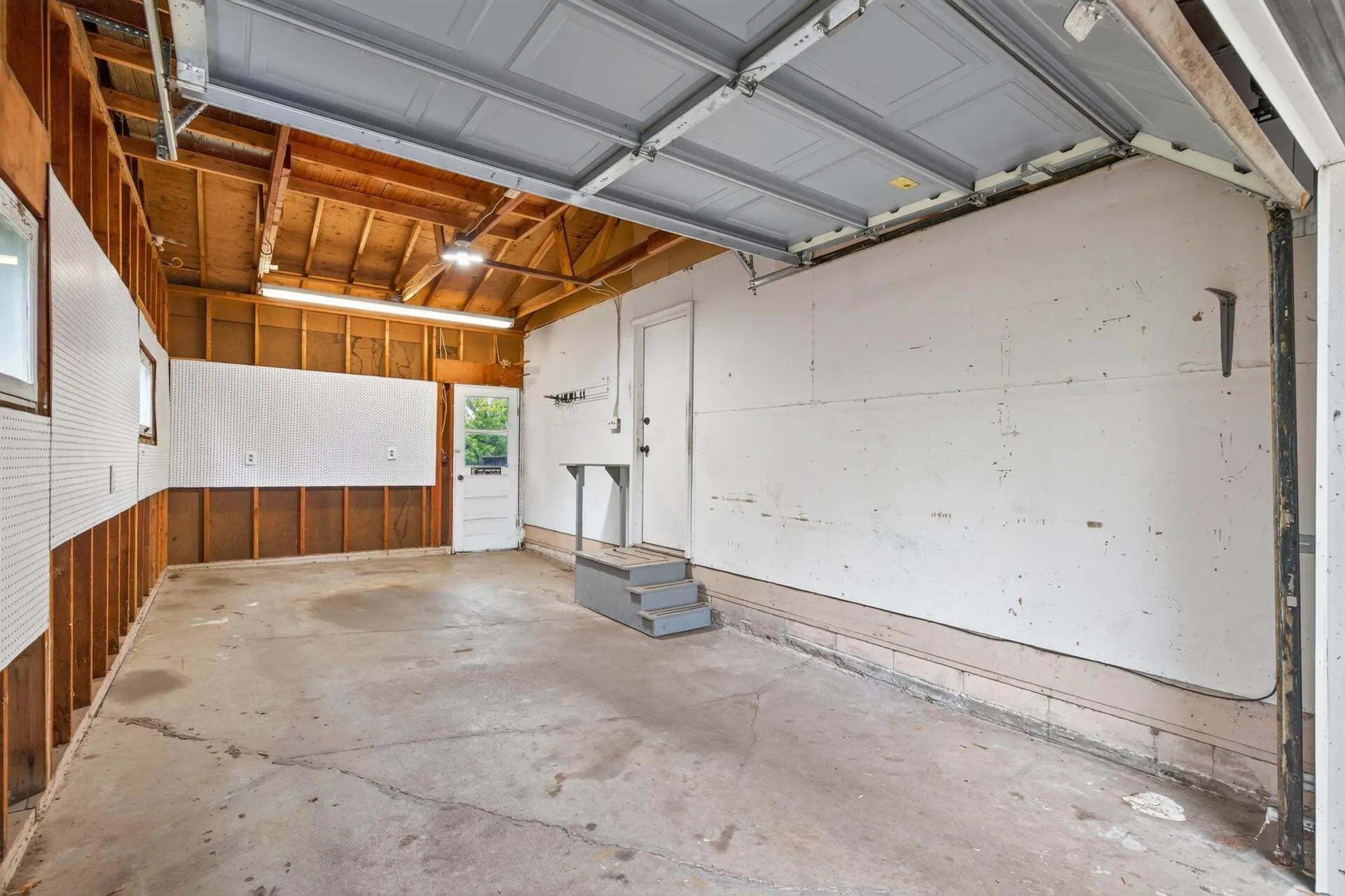 Photo 54 of 13282 Andrews Avenue
