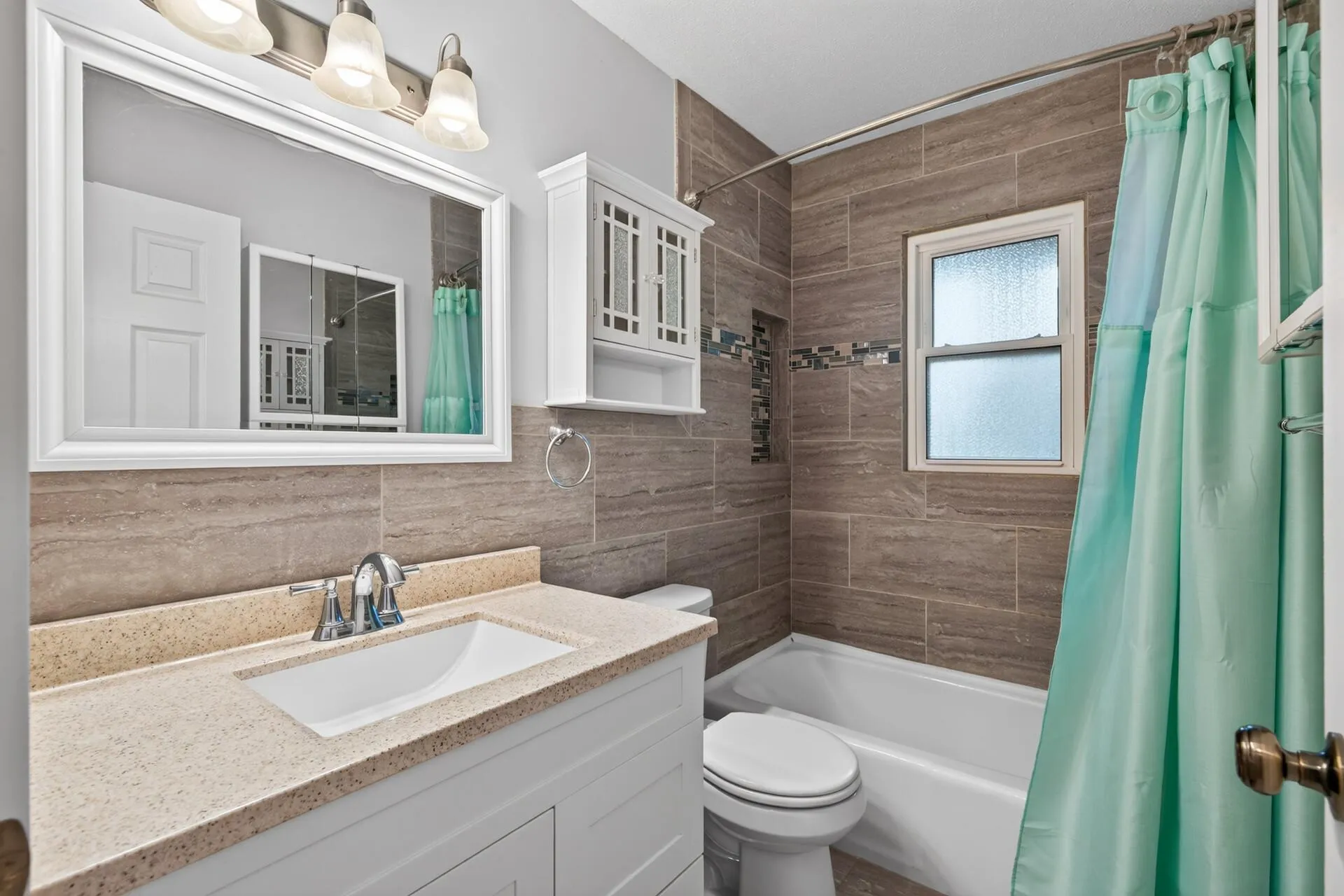 Photo 33 of 13282 Andrews Avenue