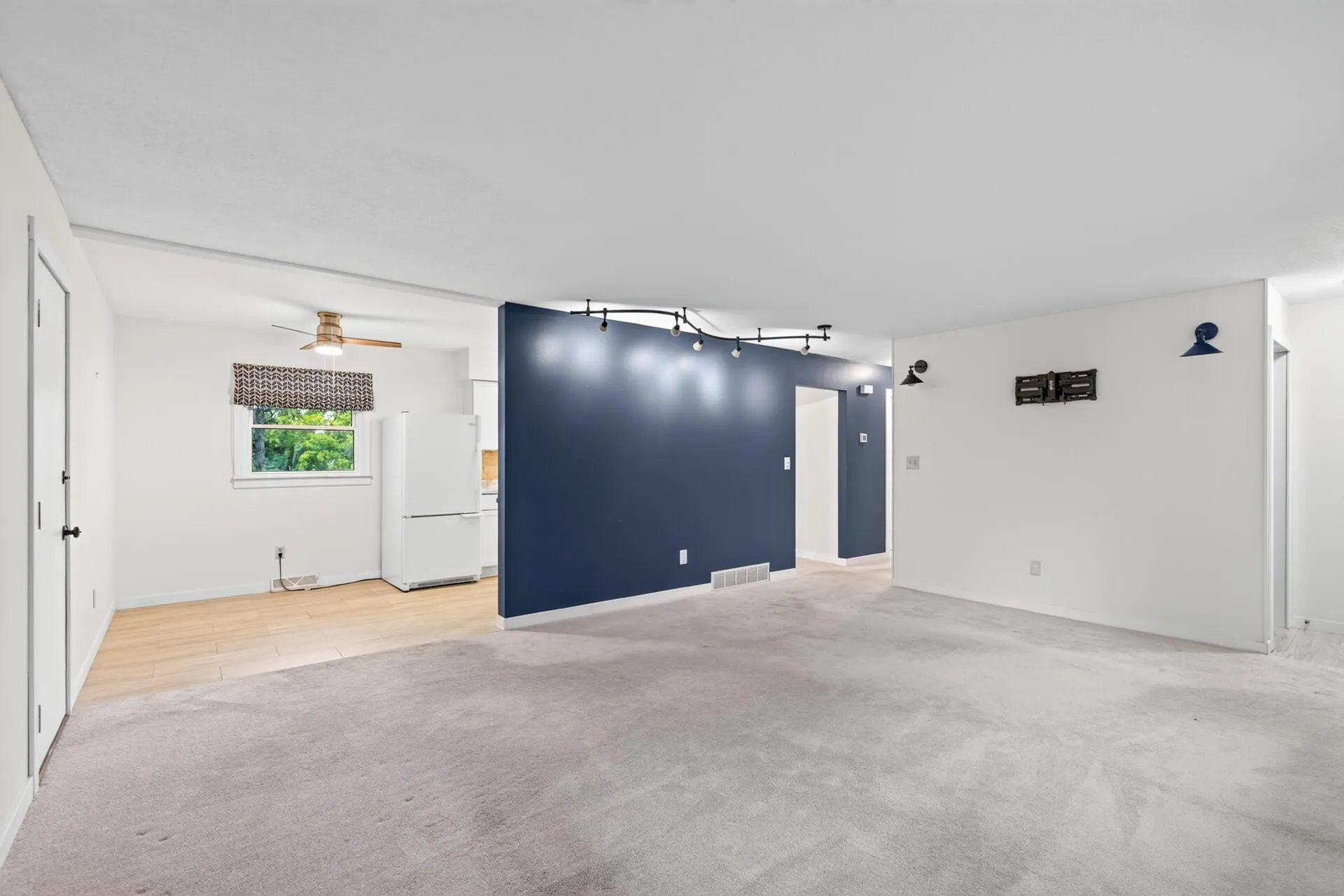 Photo 9 of 13282 Andrews Avenue