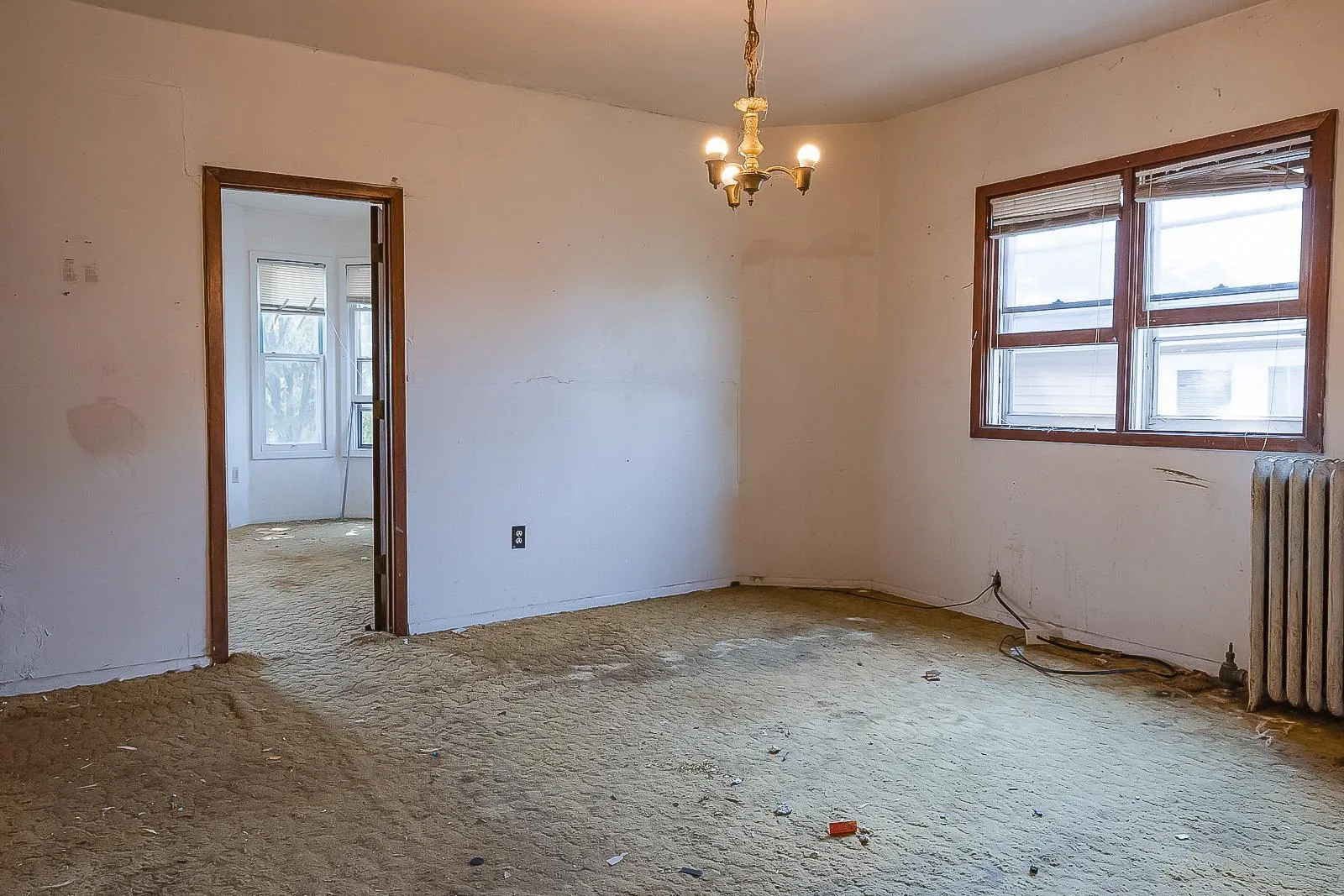 Photo 34 of 677 Sims Avenue