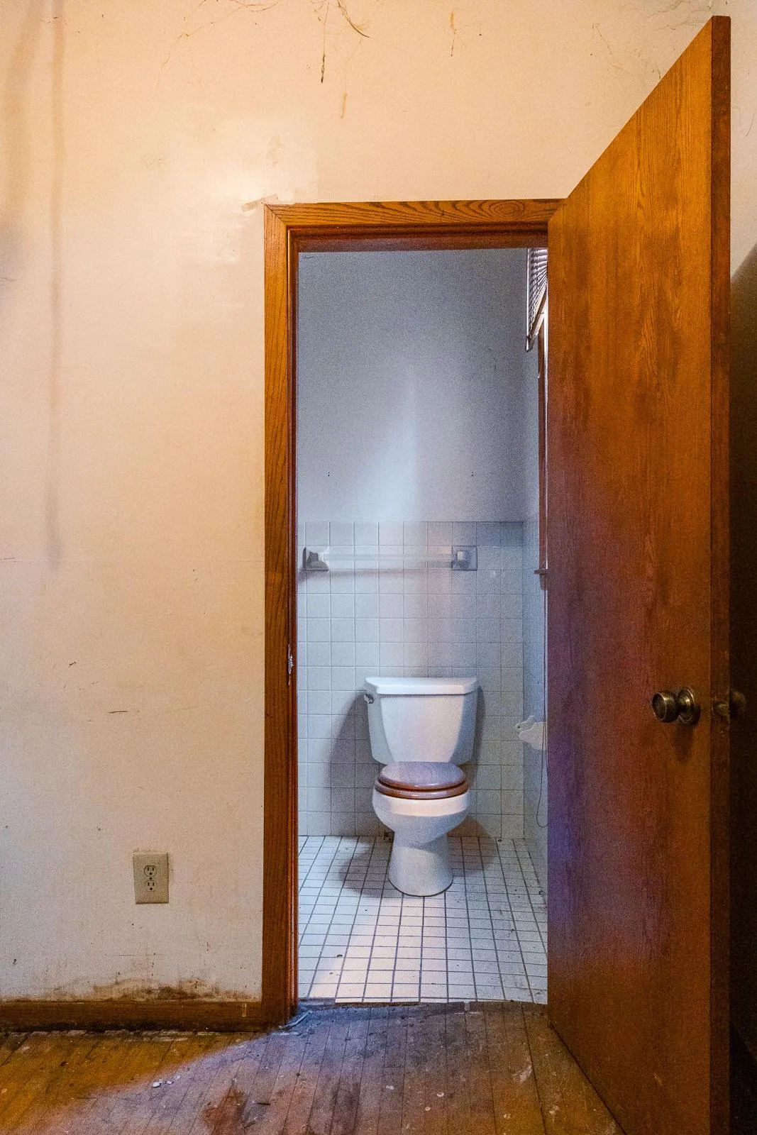 Photo 22 of 677 Sims Avenue