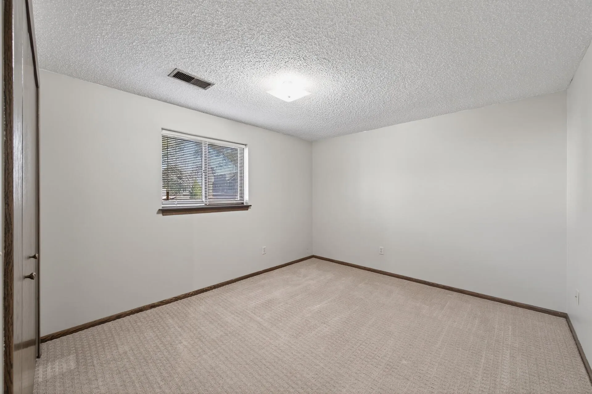 Photo 19 of 21306 Heath N Avenue