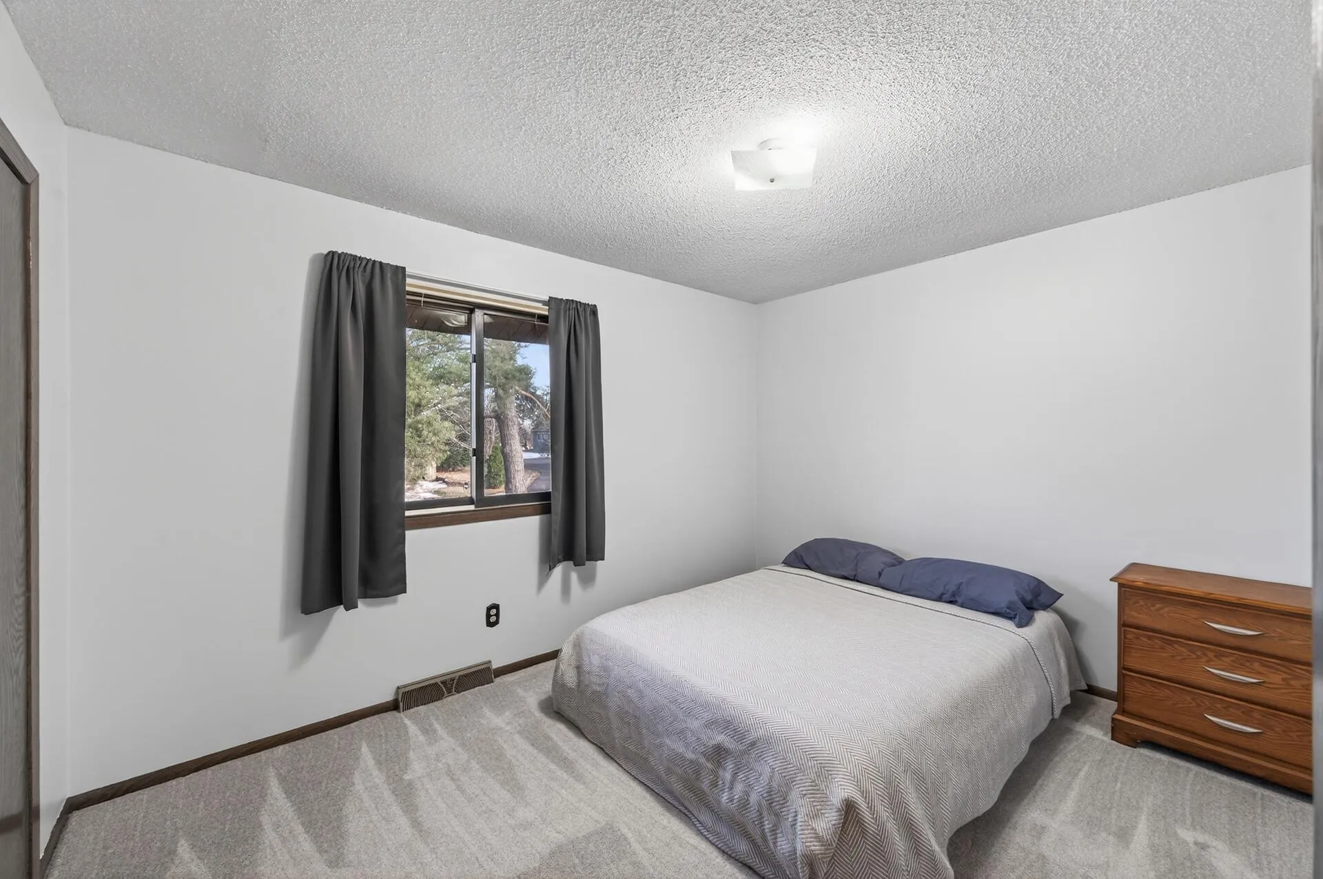 Photo 14 of 21306 Heath N Avenue