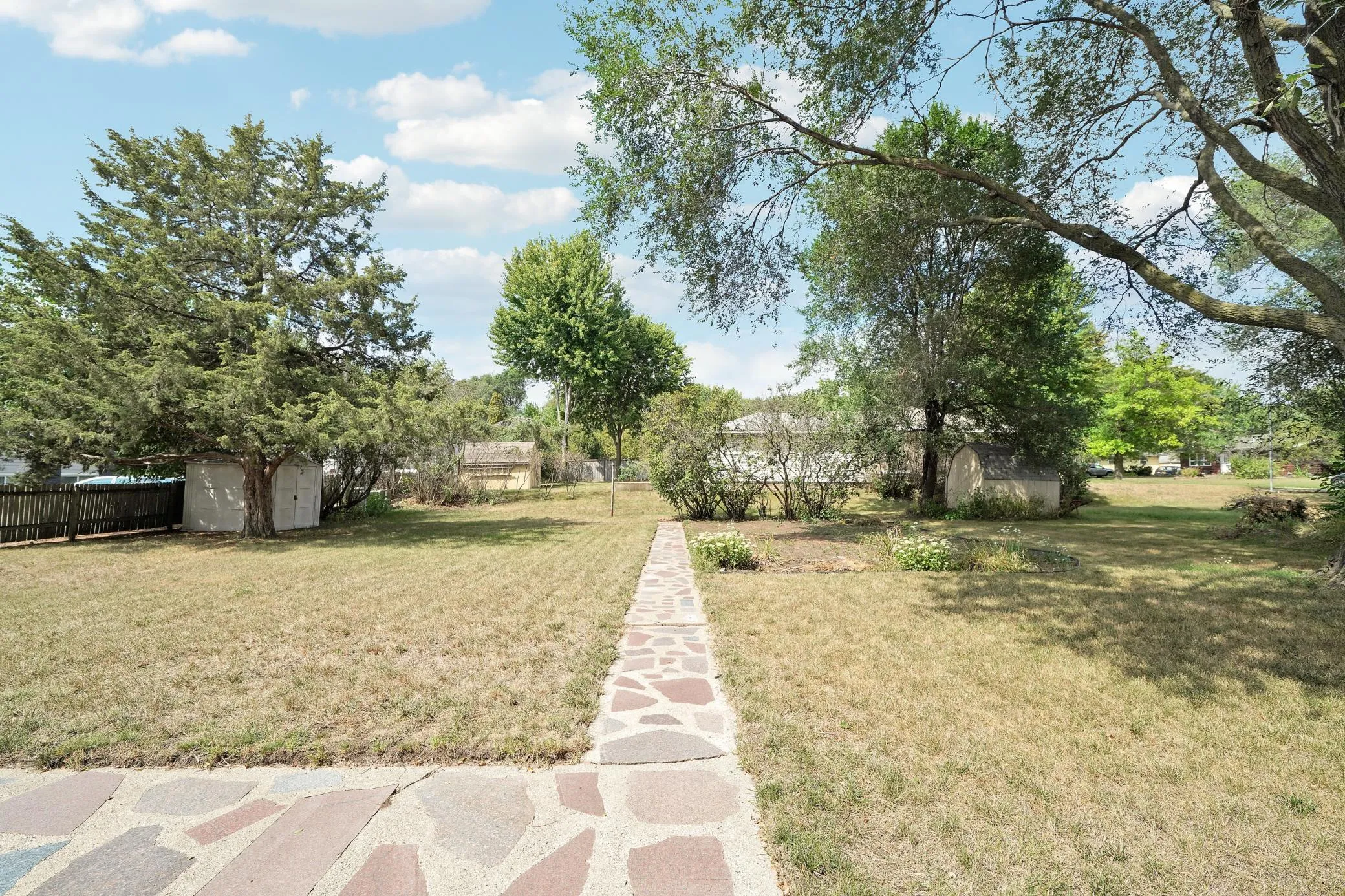 Photo 40 of 903 Parallel Street