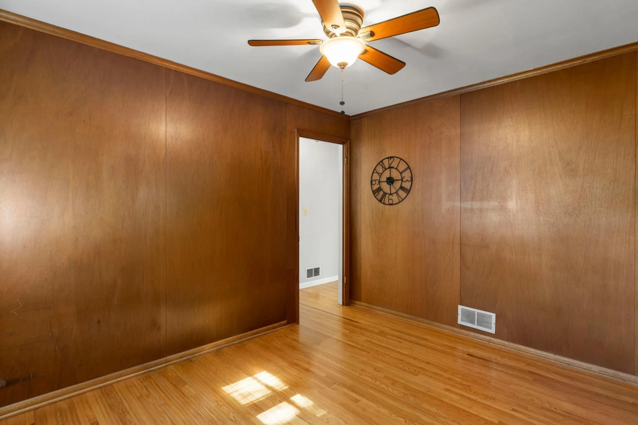 Photo 8 of 806 89th Ne Avenue