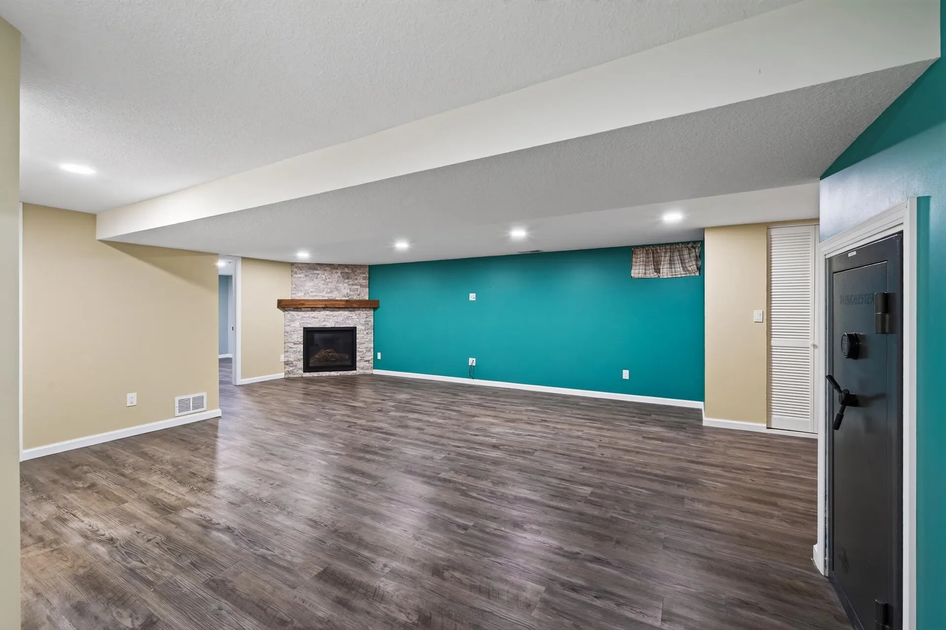 Photo 17 of 2051 Deerwood Ne Lane