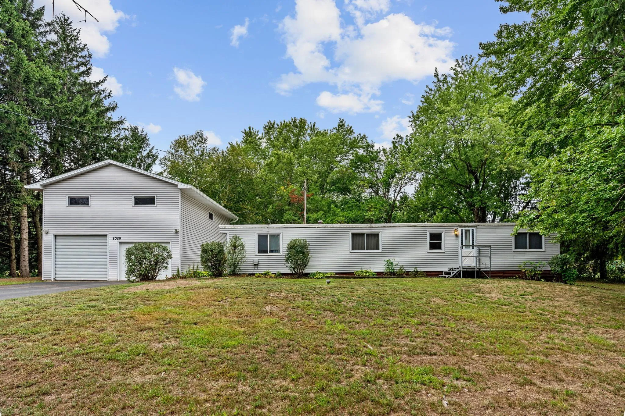 Photo 5 of 8389 Odell Ne Avenue