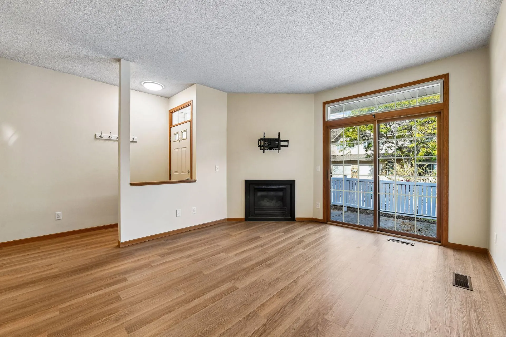 Photo 8 of 13511 Carmody Drive