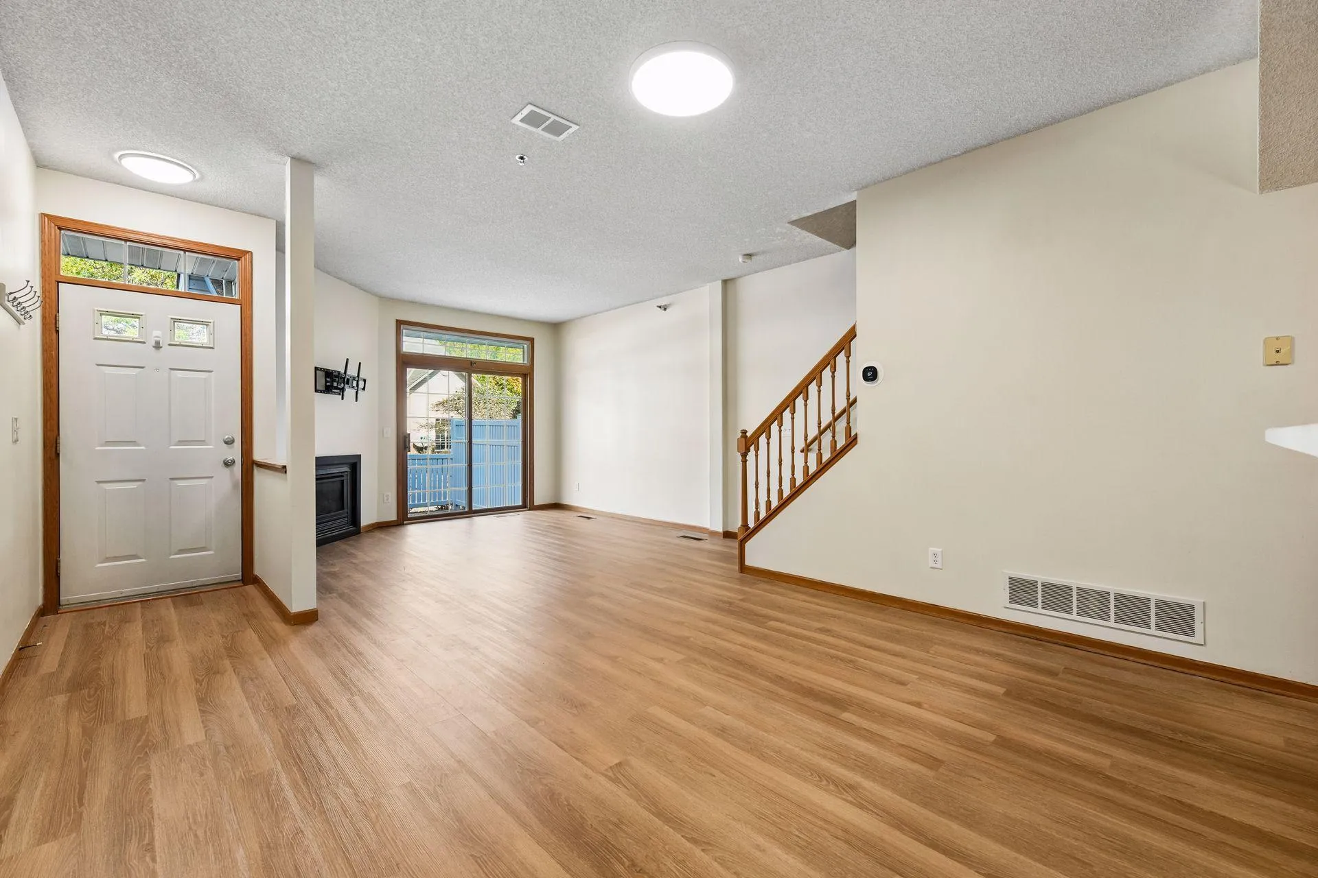 Photo 3 of 13511 Carmody Drive