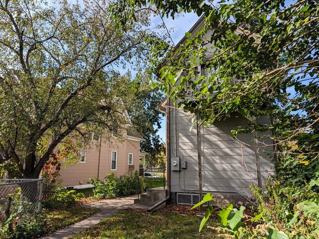 Photo 9 of 743 Fillmore Ne Street