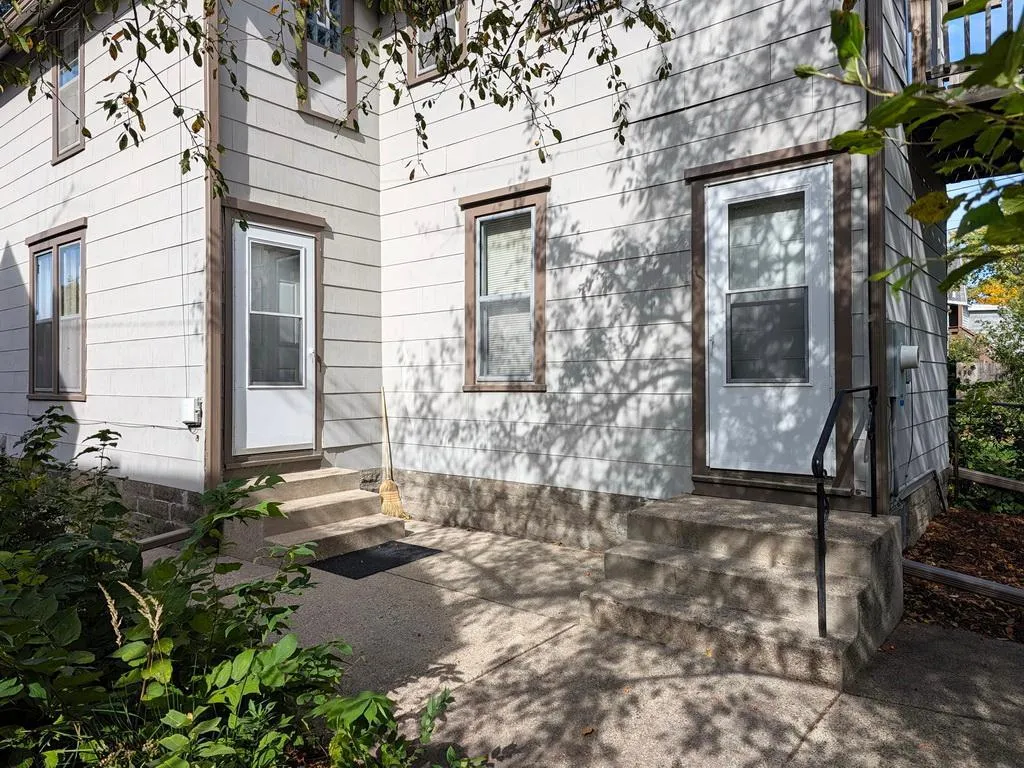 Photo 11 of 743 Fillmore Ne Street