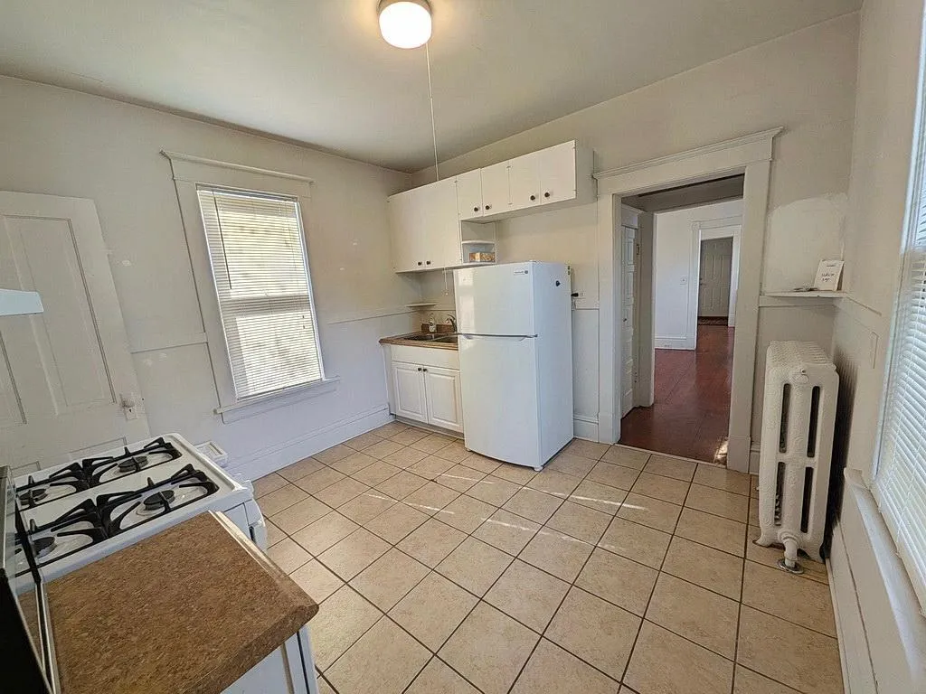 Photo 18 of 743 Fillmore Ne Street