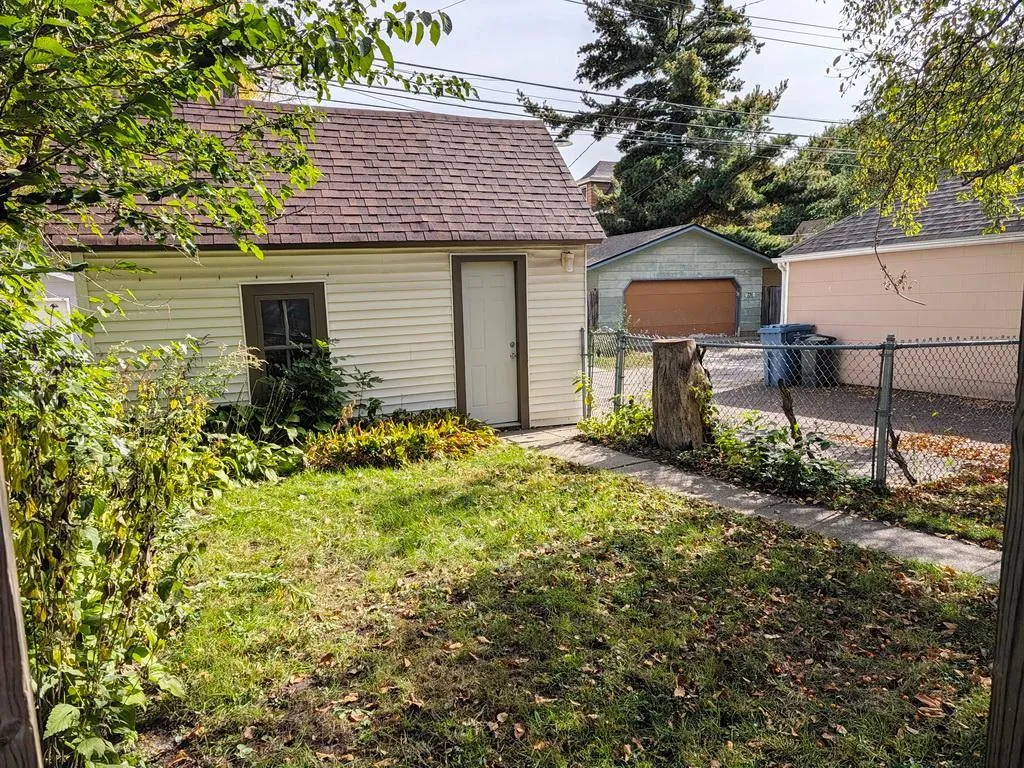 Photo 10 of 743 Fillmore Ne Street