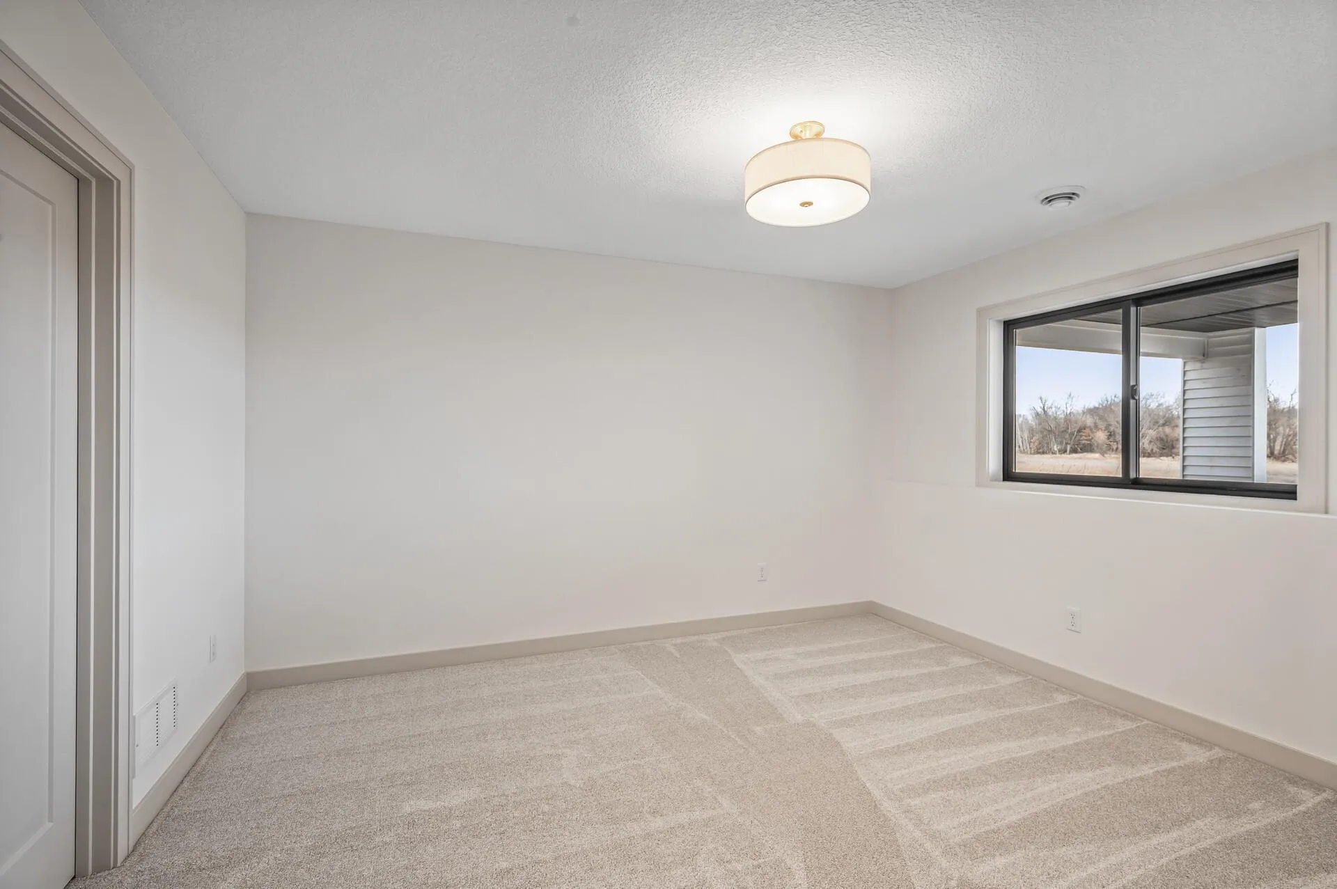 Photo 68 of 2987 154th Ne Lane