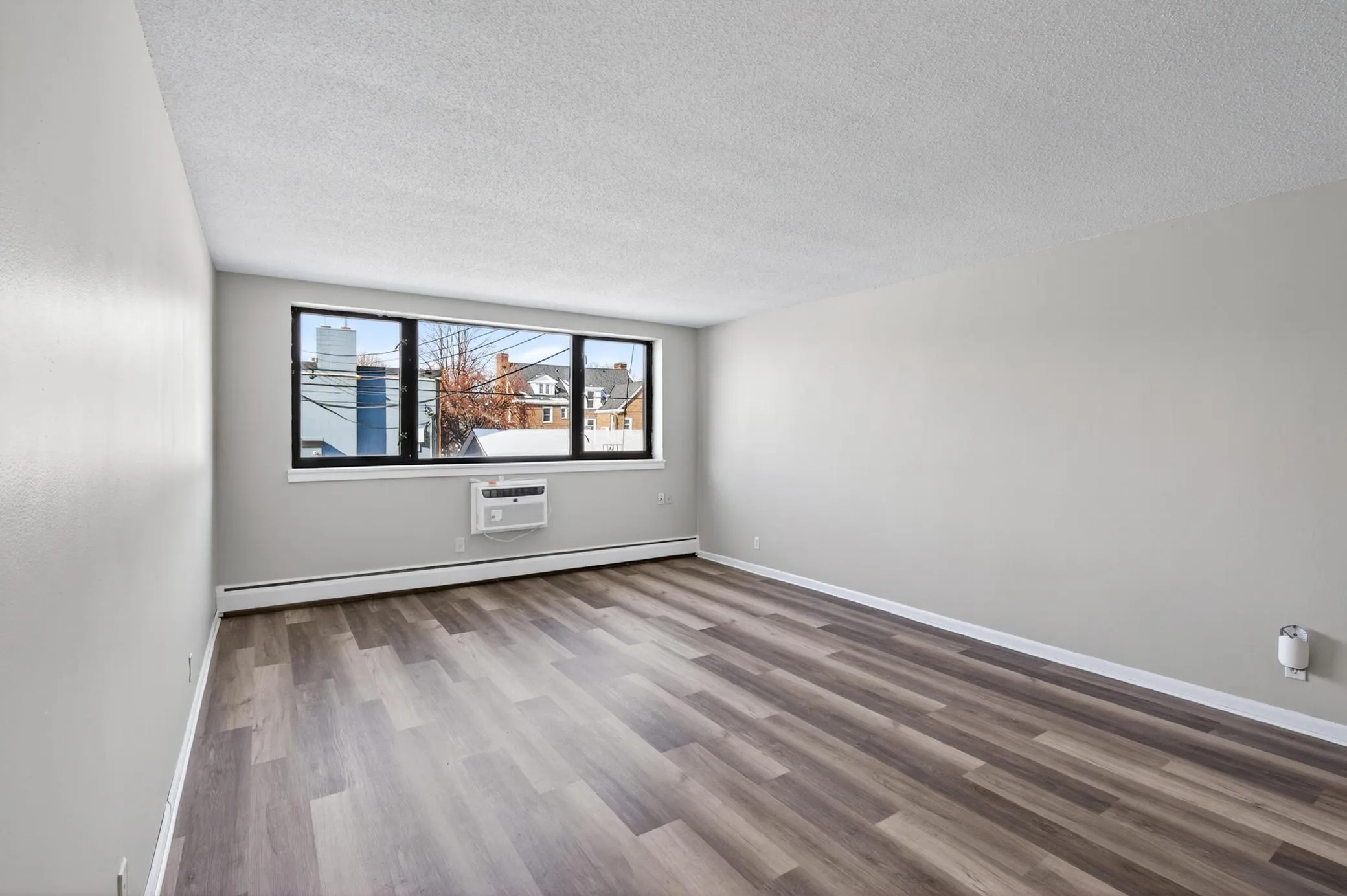 Photo 9 of 2500 Blaisdell Avenue Unit 206